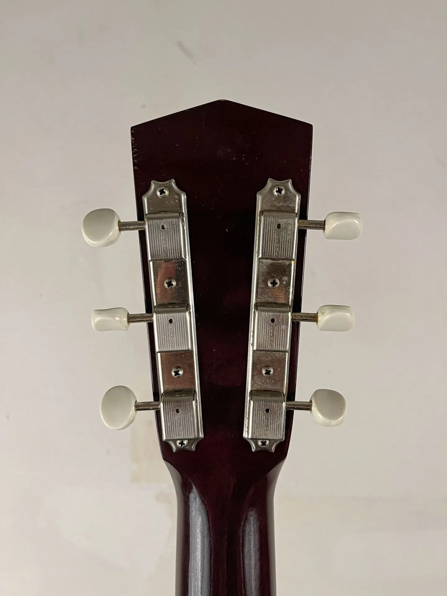 https://www.thestring.nl/web/image/product.image/1292/image_1920/