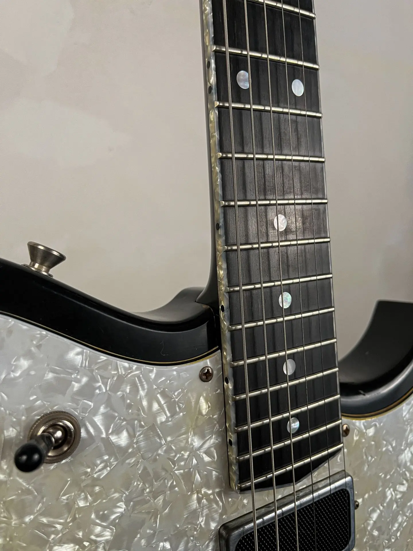 https://www.thestring.nl/web/image/product.image/1310/image_1920/