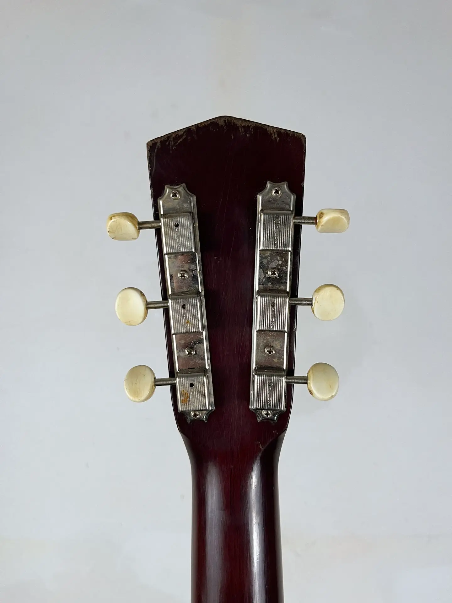 https://www.thestring.nl/web/image/product.image/1324/image_1920/