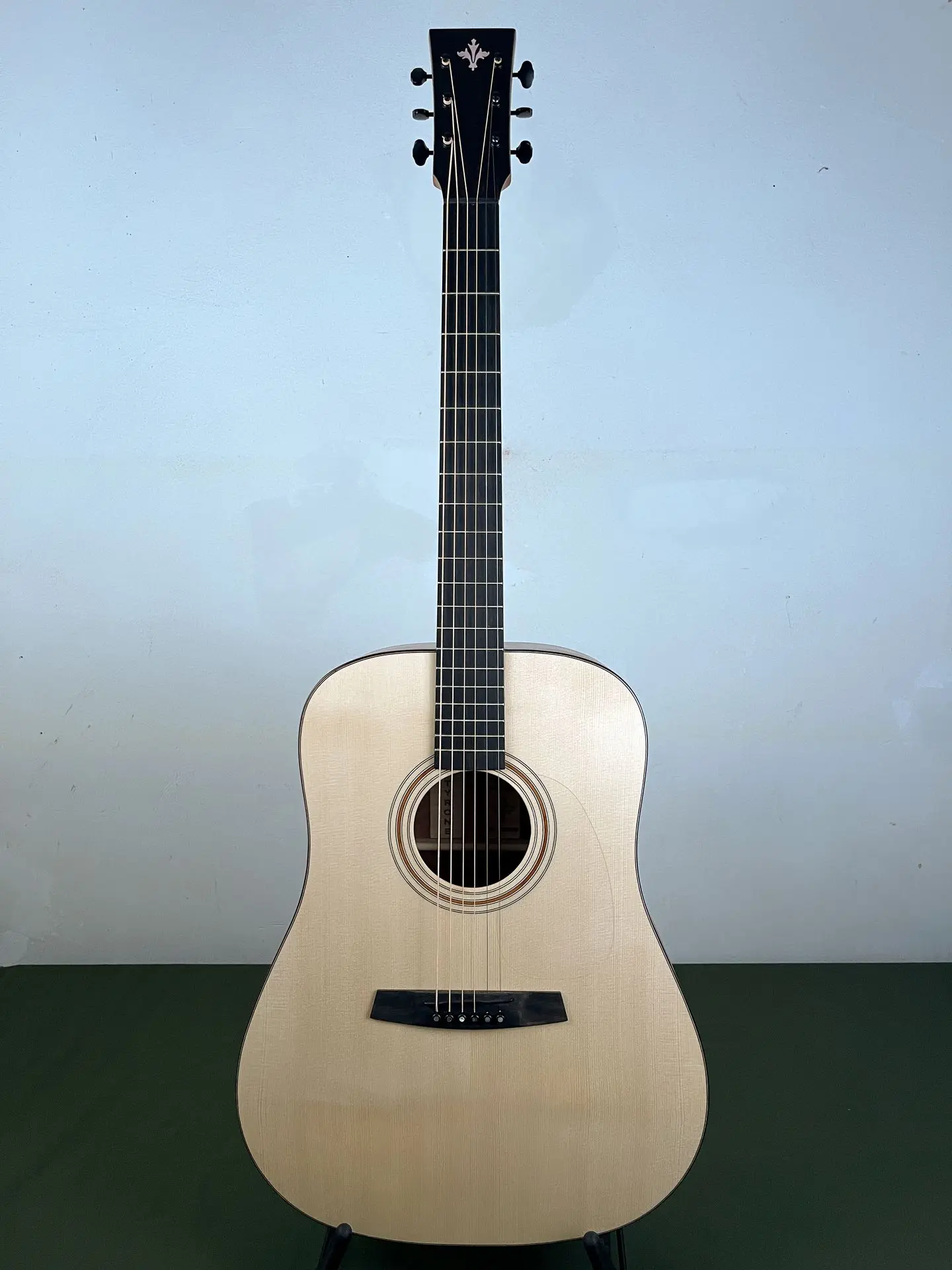 https://www.thestring.nl/web/image/product.image/1332/image_1920/