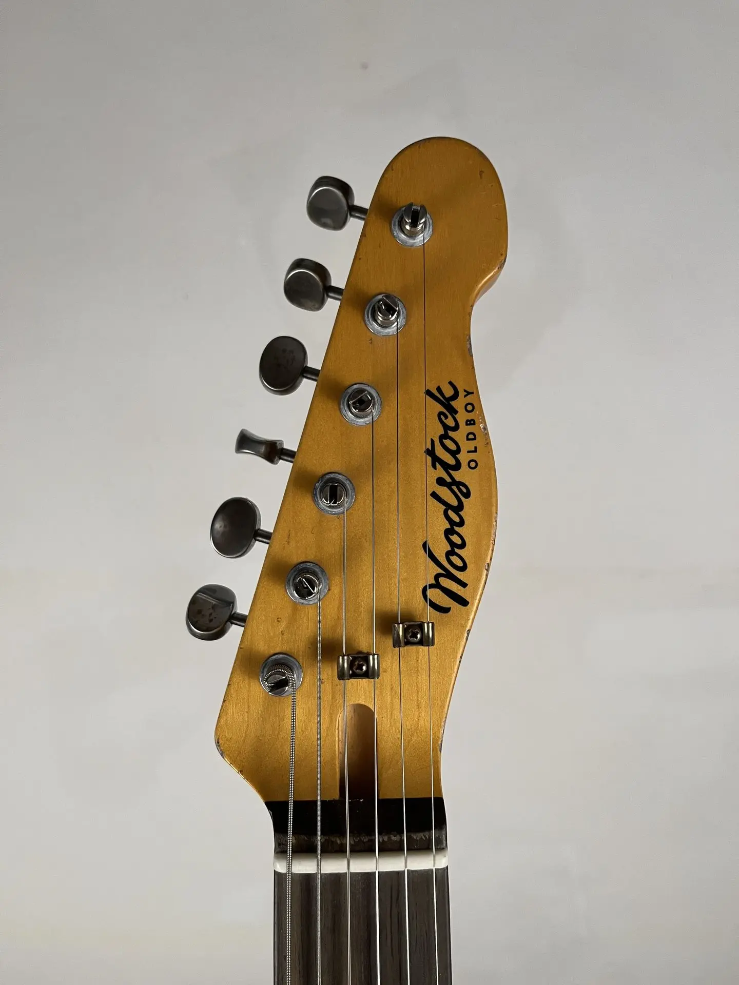 https://www.thestring.nl/web/image/product.image/1360/image_1920/