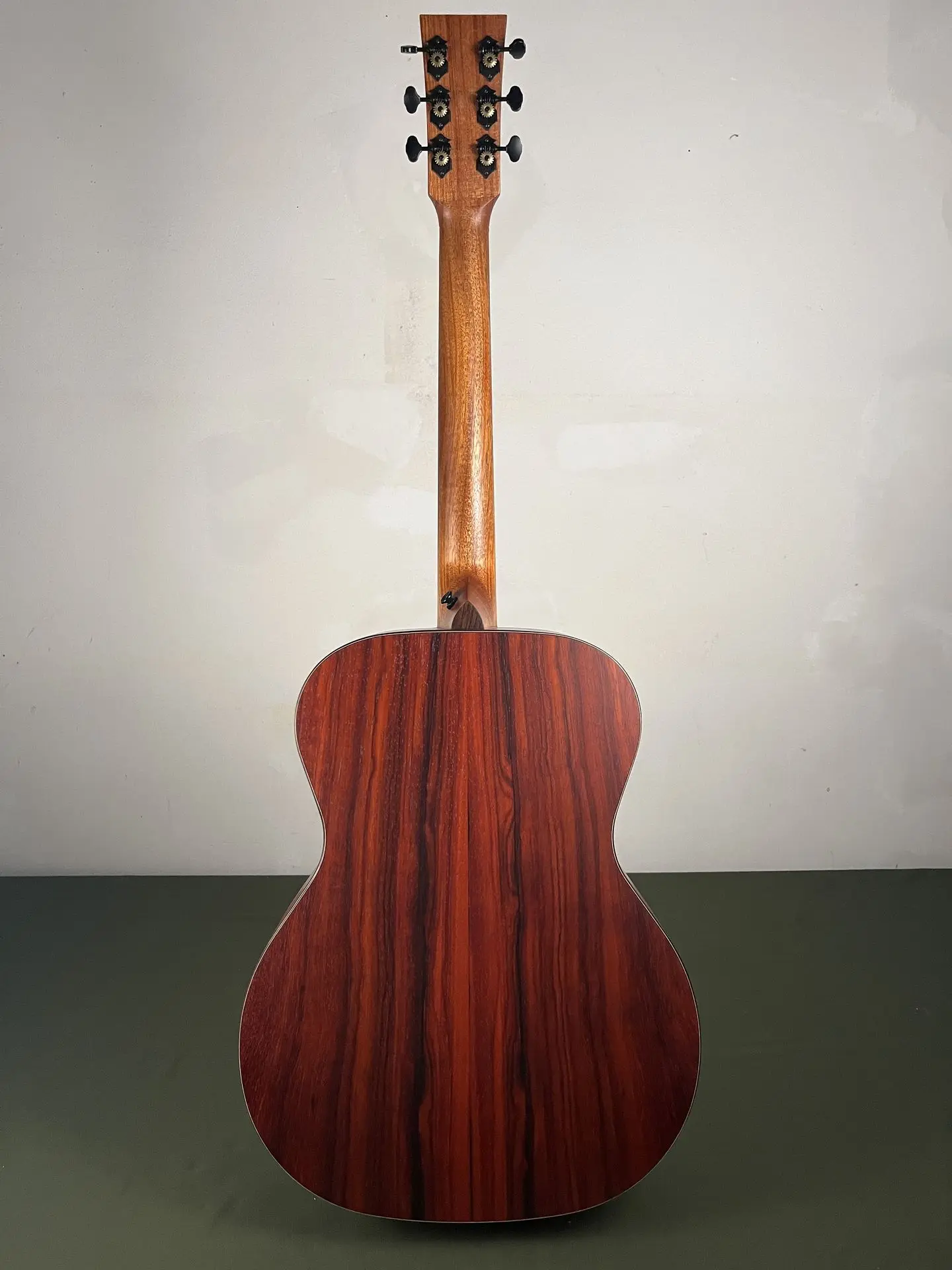 https://www.thestring.nl/web/image/product.image/1392/image_1920/