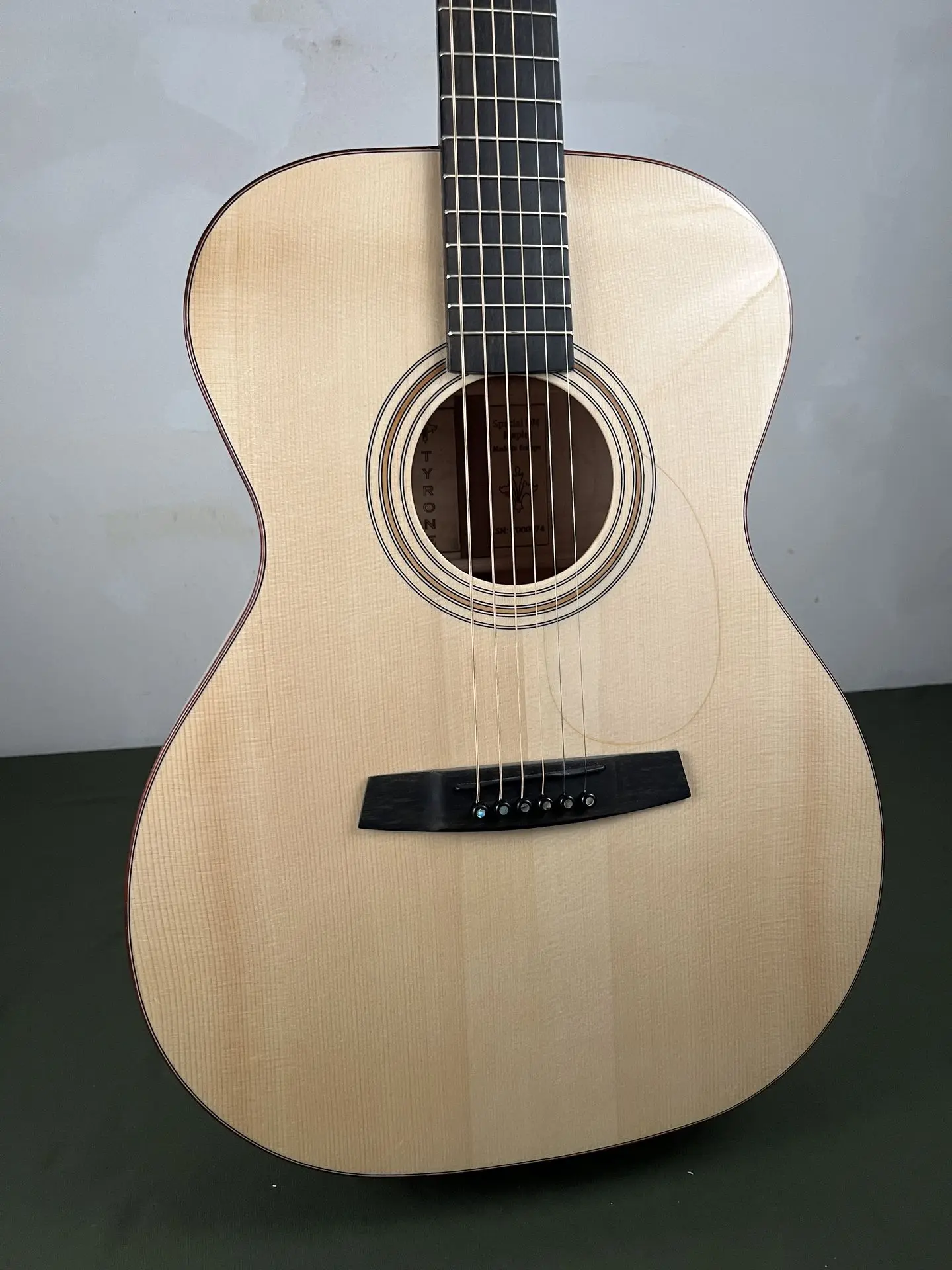 https://www.thestring.nl/web/image/product.image/1397/image_1920/
