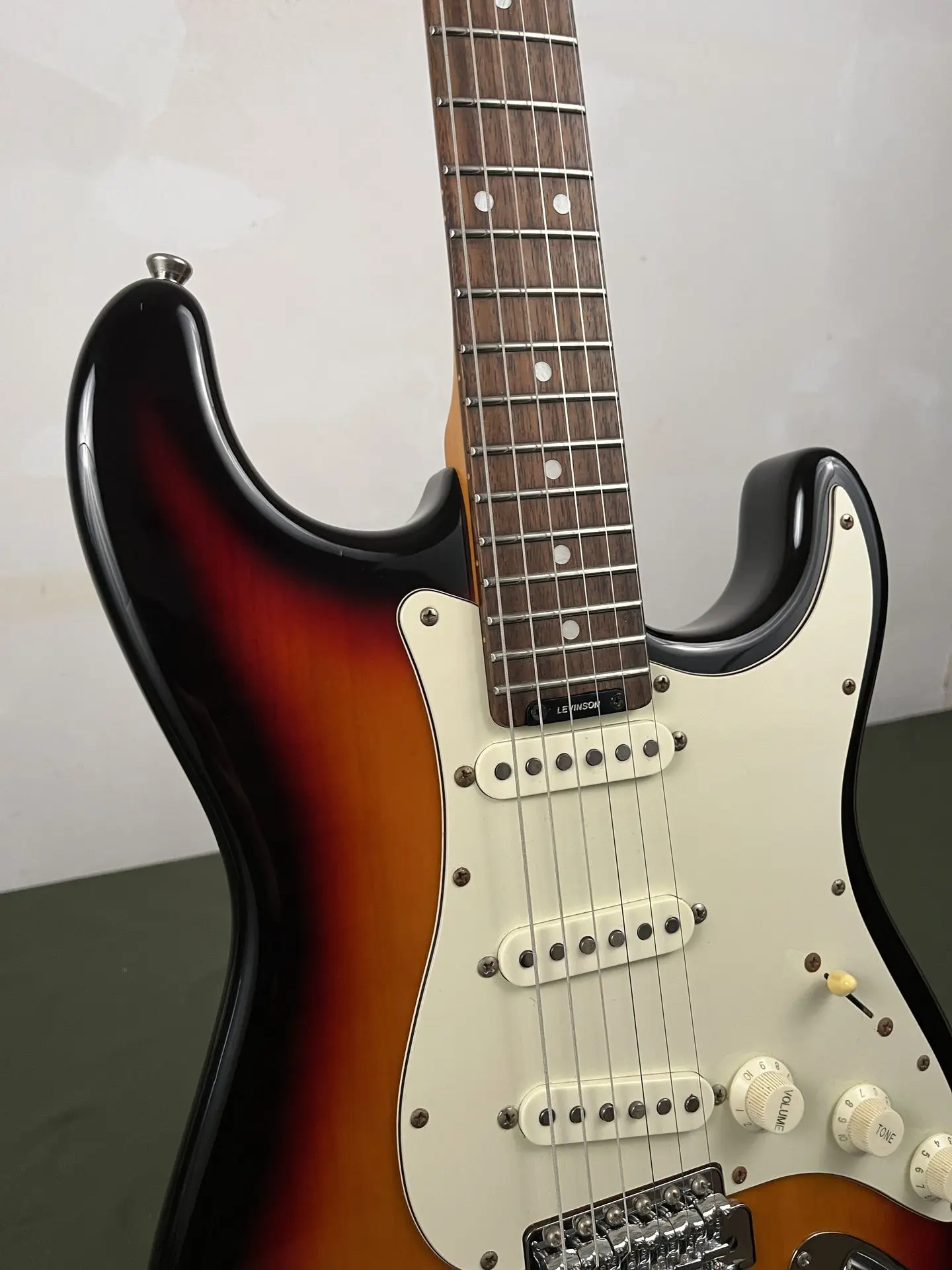 https://www.thestring.nl/web/image/product.image/1418/image_1920/