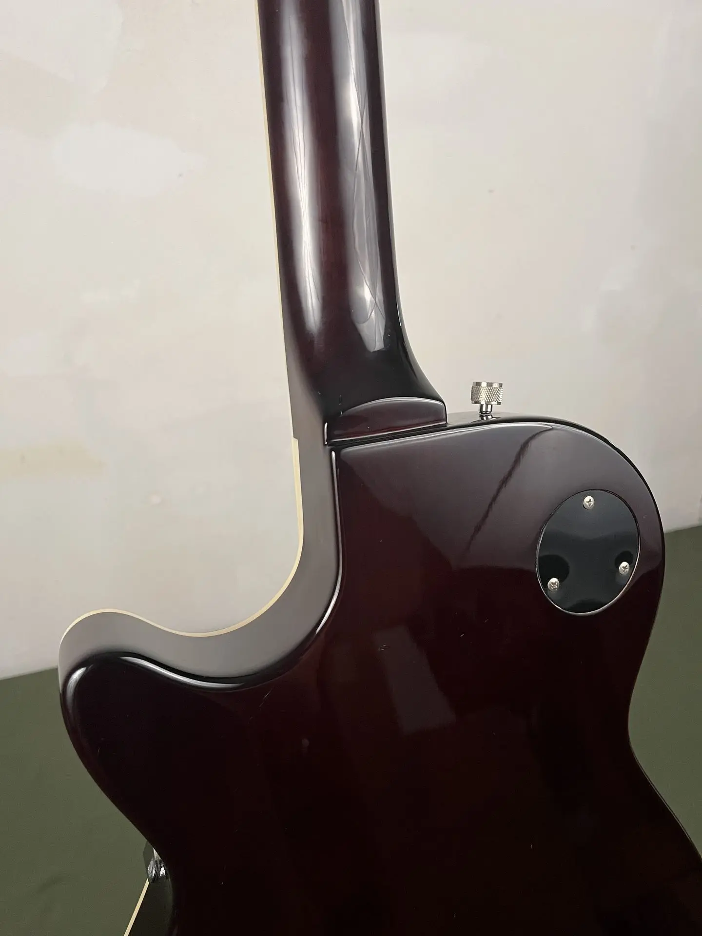https://www.thestring.nl/web/image/product.image/1427/image_1920/