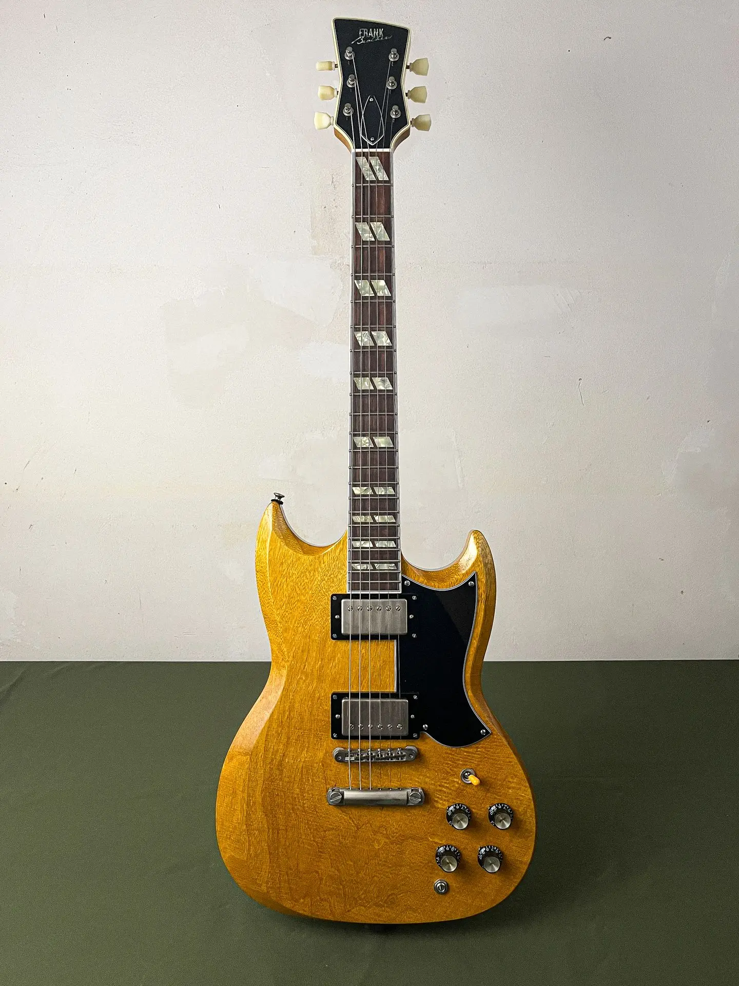 https://www.thestring.nl/web/image/product.image/1493/image_1920/