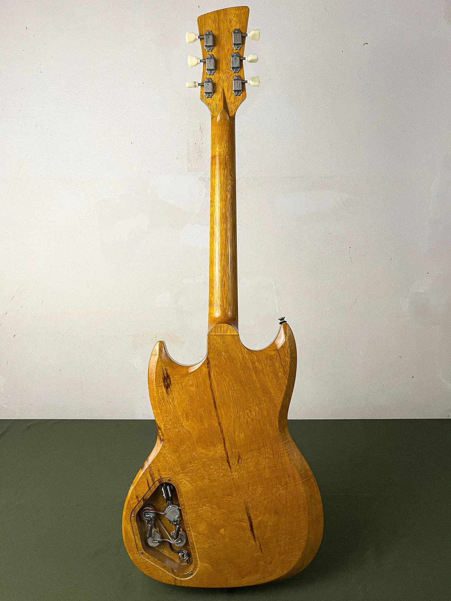 https://www.thestring.nl/web/image/product.image/1495/image_1920/
