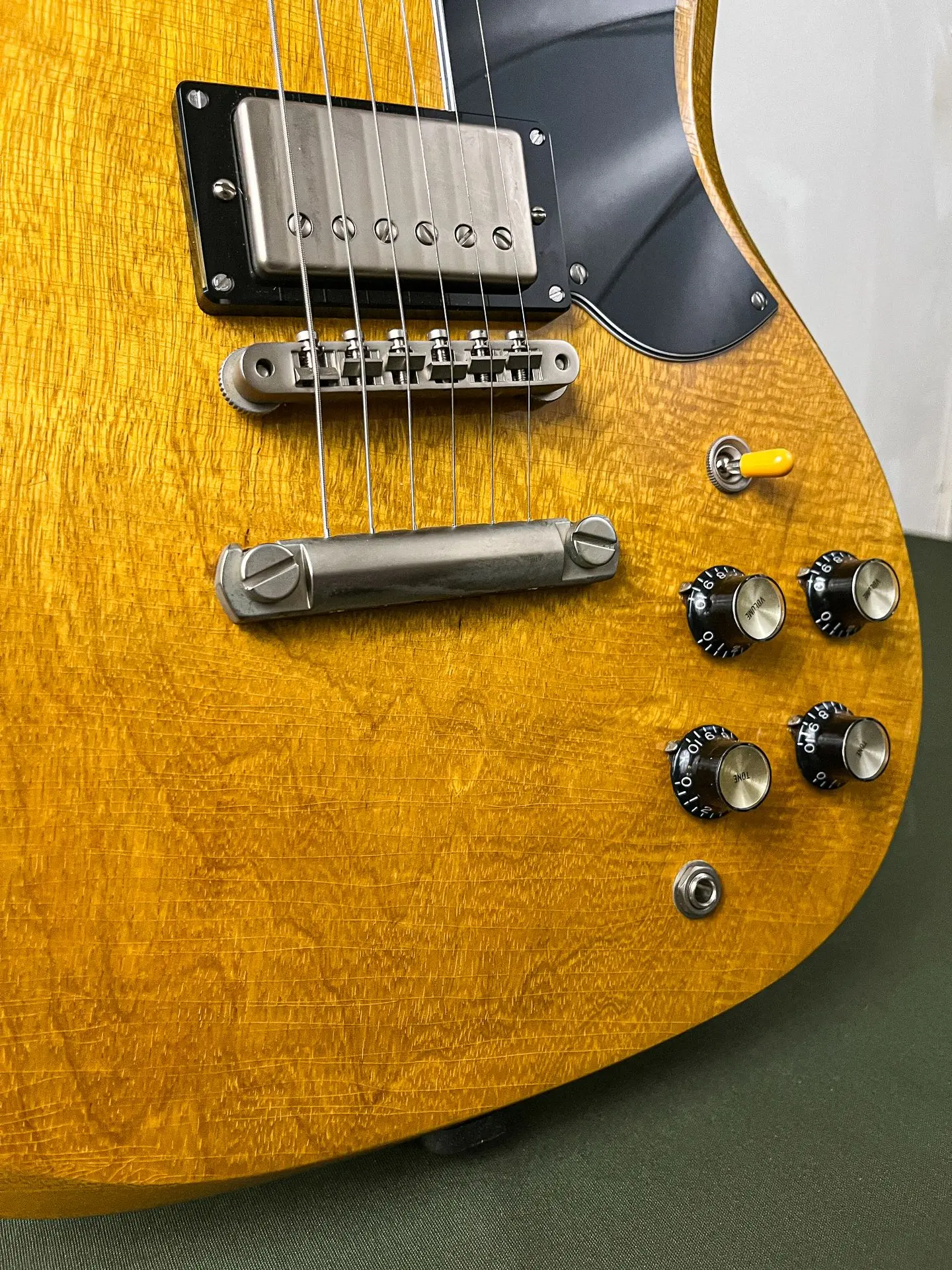 https://www.thestring.nl/web/image/product.image/1498/image_1920/