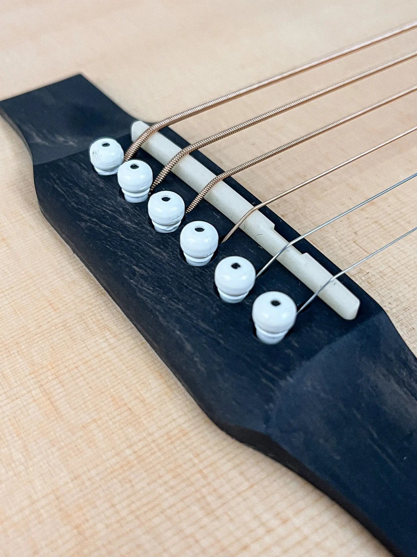 https://www.thestring.nl/web/image/product.image/1523/image_1920/