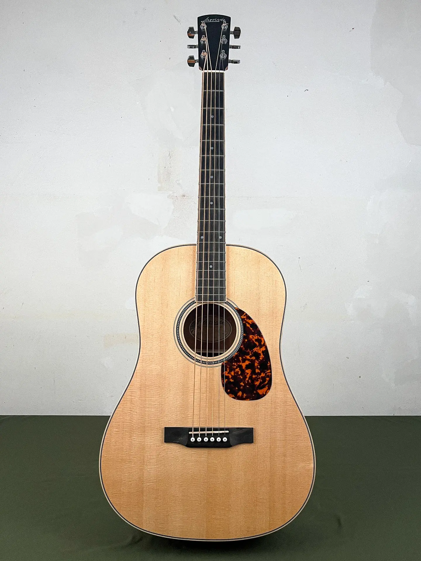 https://www.thestring.nl/web/image/product.image/1527/image_1920/