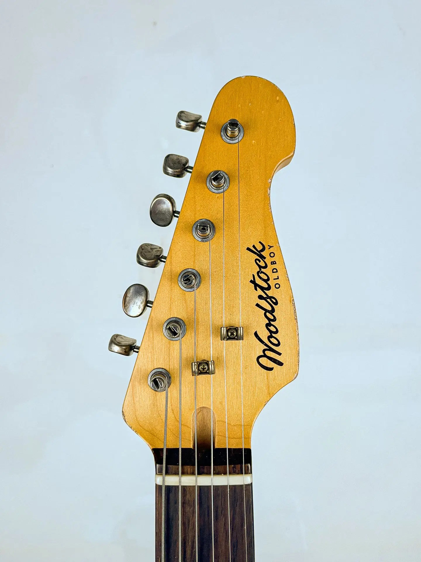 https://www.thestring.nl/web/image/product.image/1582/image_1920/