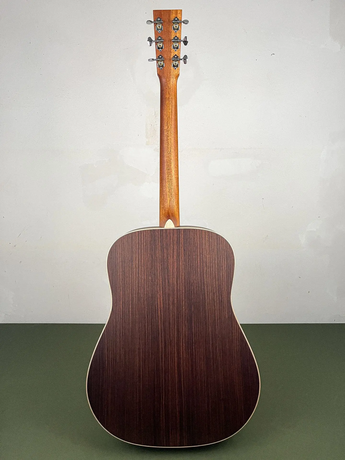 https://www.thestring.nl/web/image/product.image/1605/image_1920/