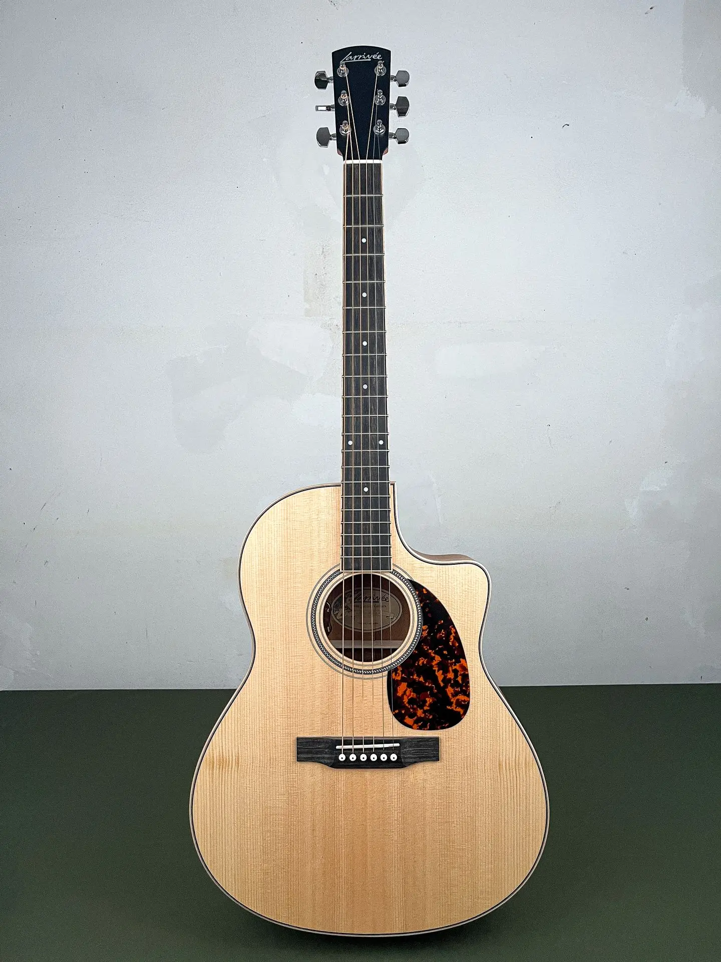 https://www.thestring.nl/web/image/product.image/1618/image_1920/