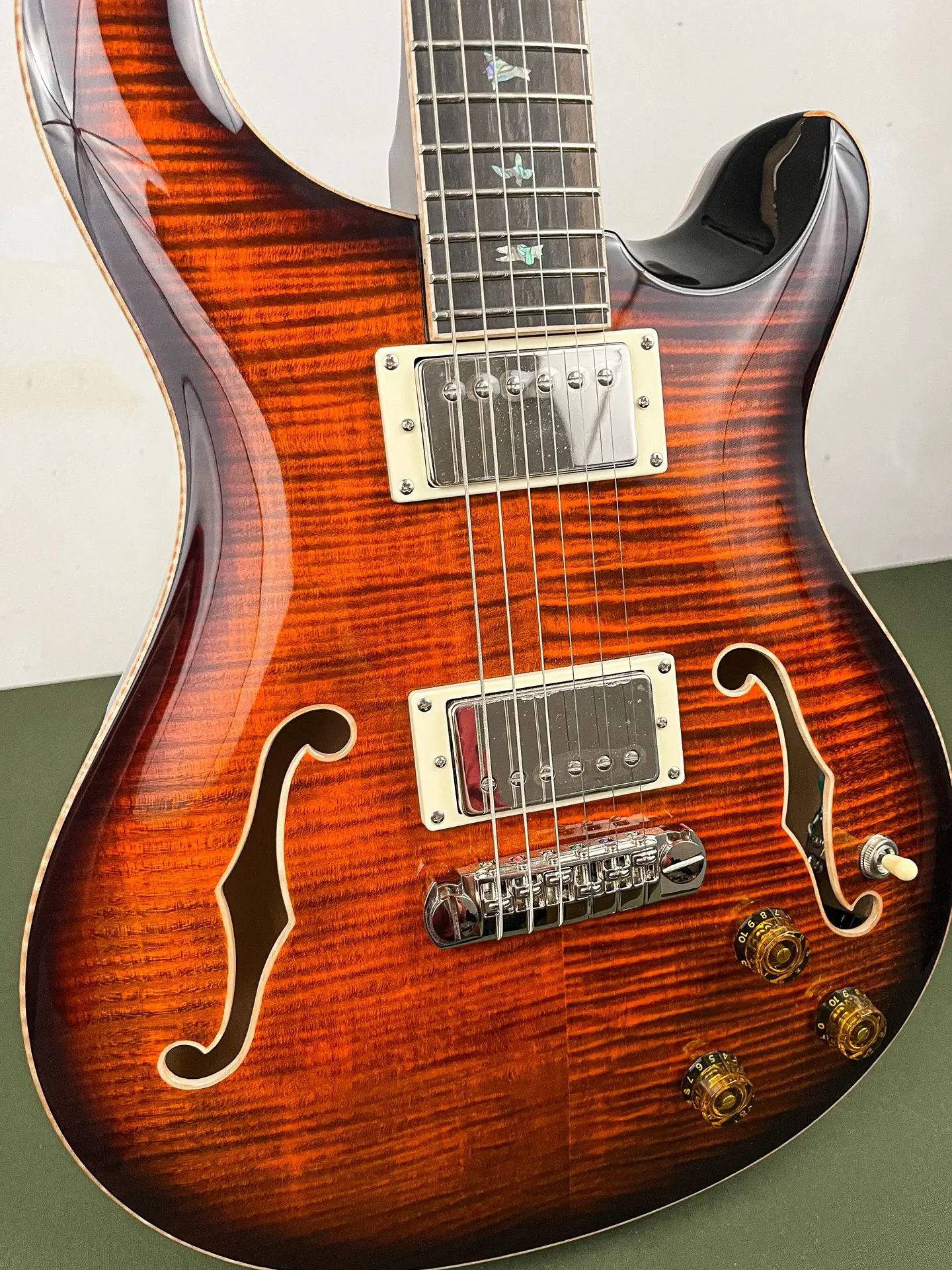 https://www.thestring.nl/web/image/product.image/1622/image_1920/