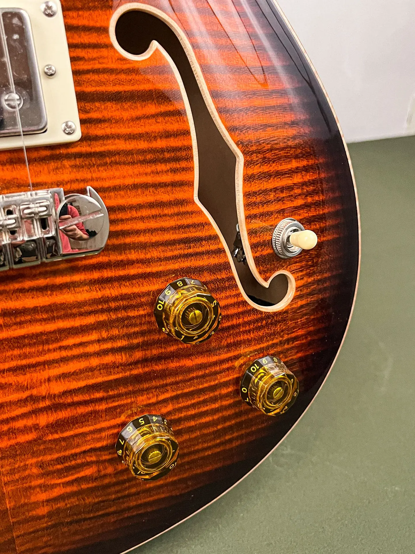 https://www.thestring.nl/web/image/product.image/1624/image_1920/