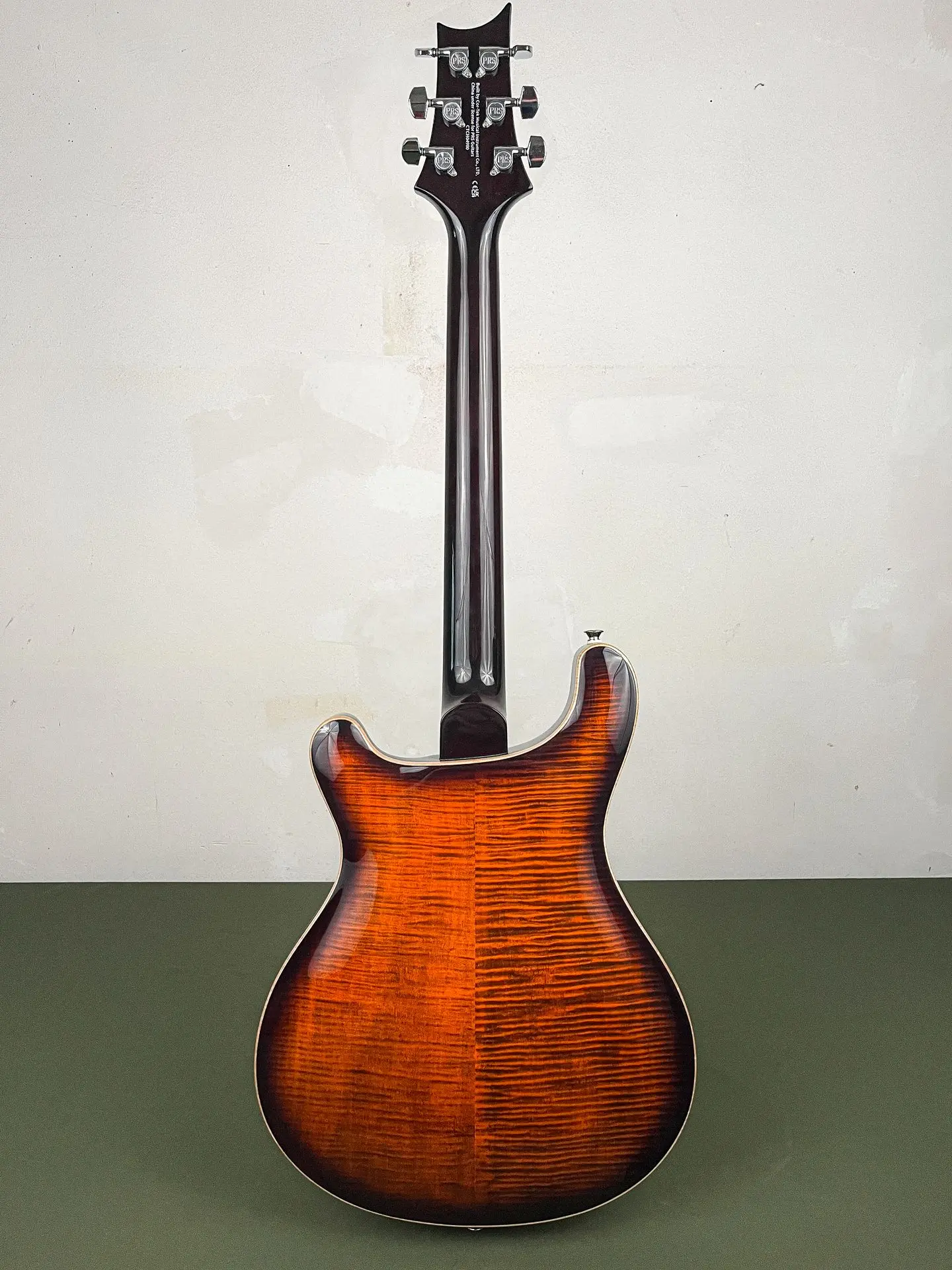 https://www.thestring.nl/web/image/product.image/1625/image_1920/