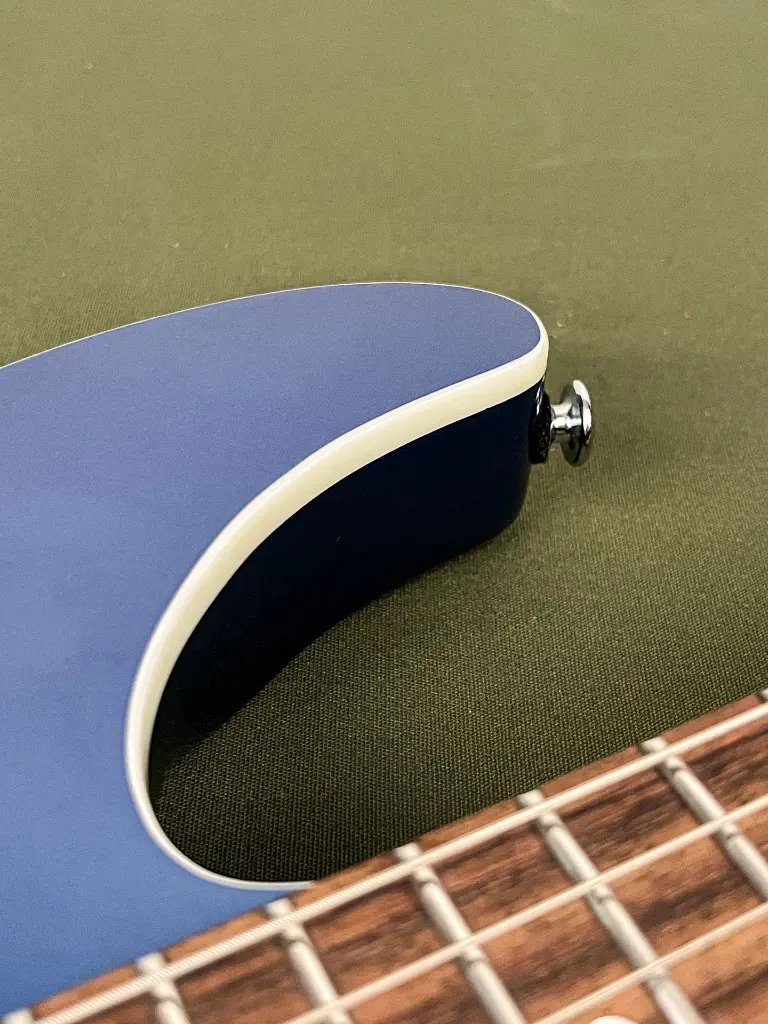 ibanezzzzzz-8.webp
