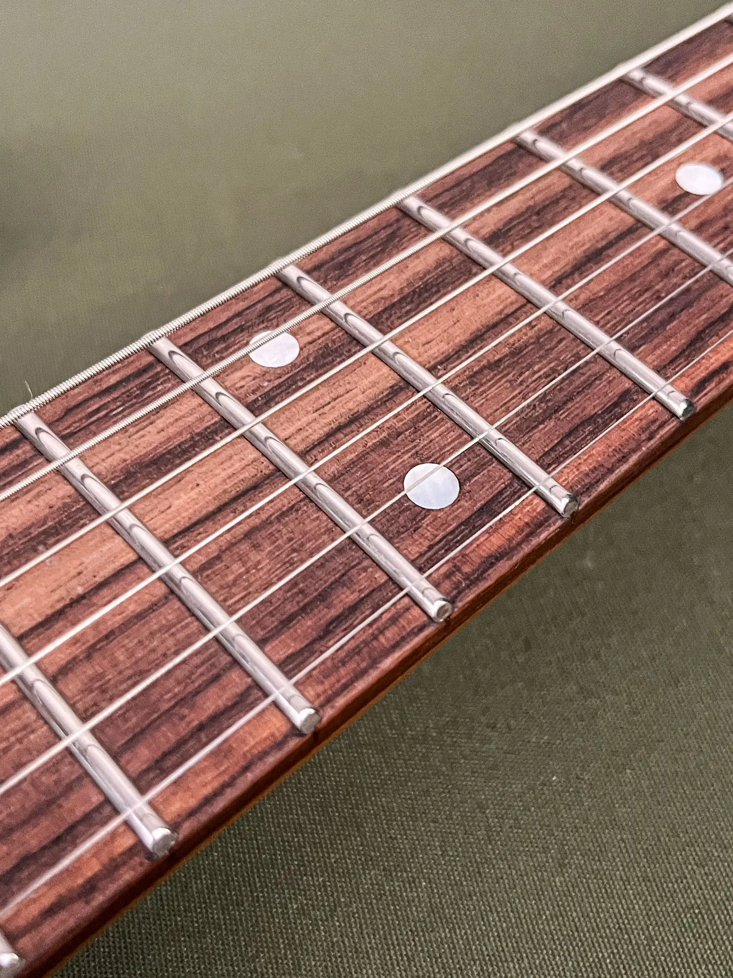 https://www.thestring.nl/web/image/product.image/1651/image_1920/