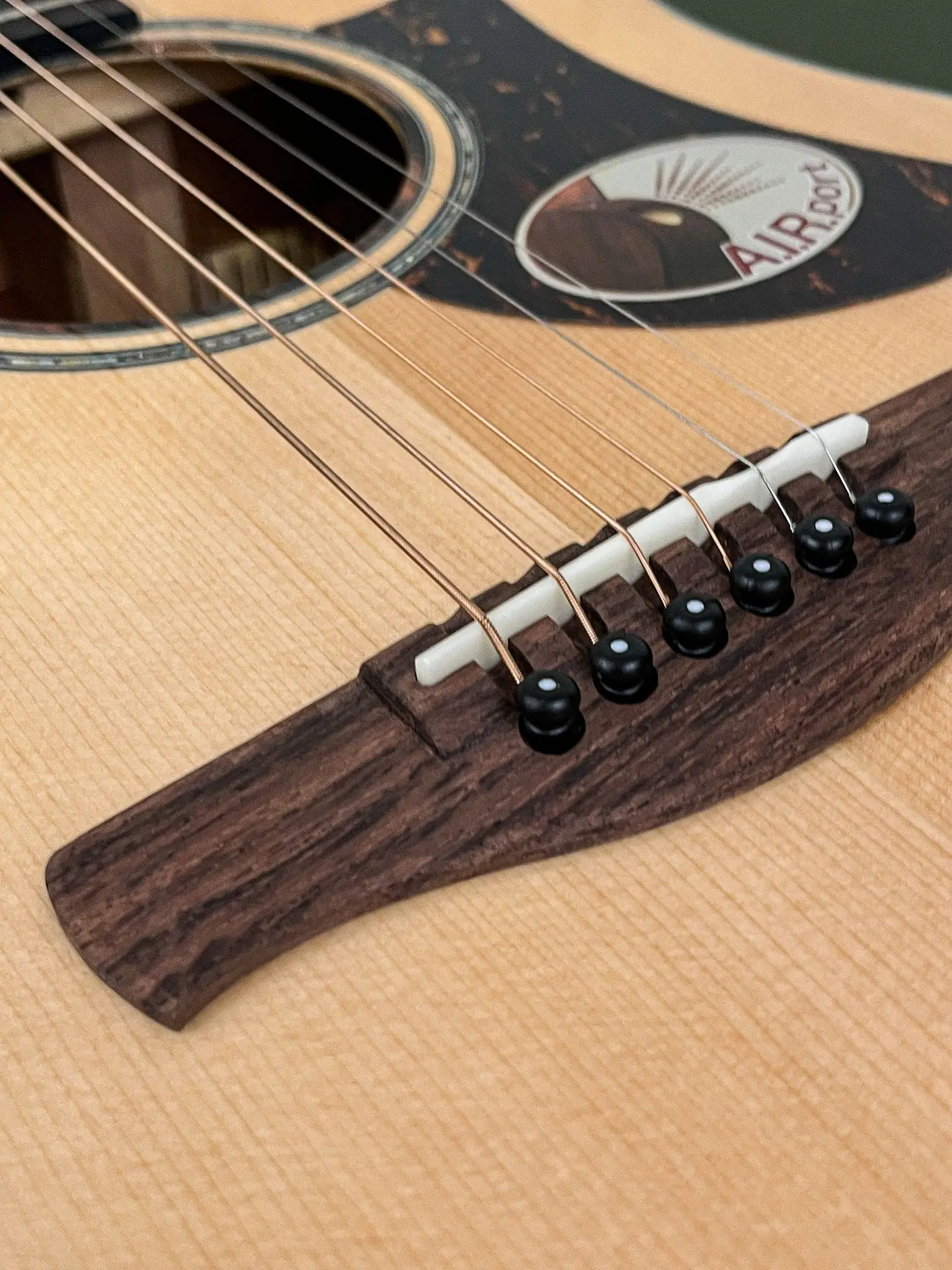 https://www.thestring.nl/web/image/product.image/1691/image_1920/