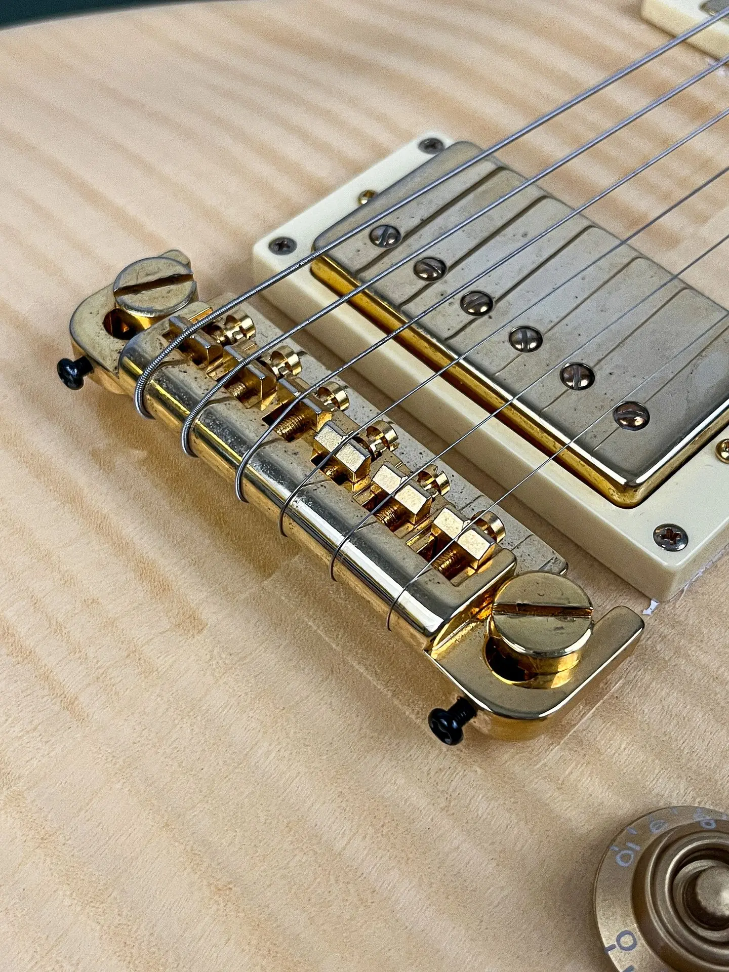 https://www.thestring.nl/web/image/product.image/1709/image_1920/