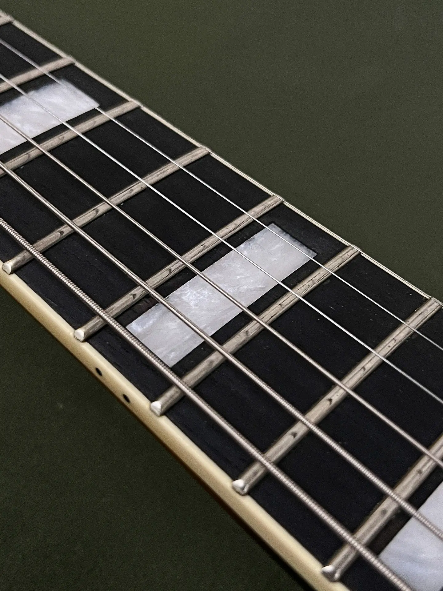 https://www.thestring.nl/web/image/product.image/1725/image_1920/