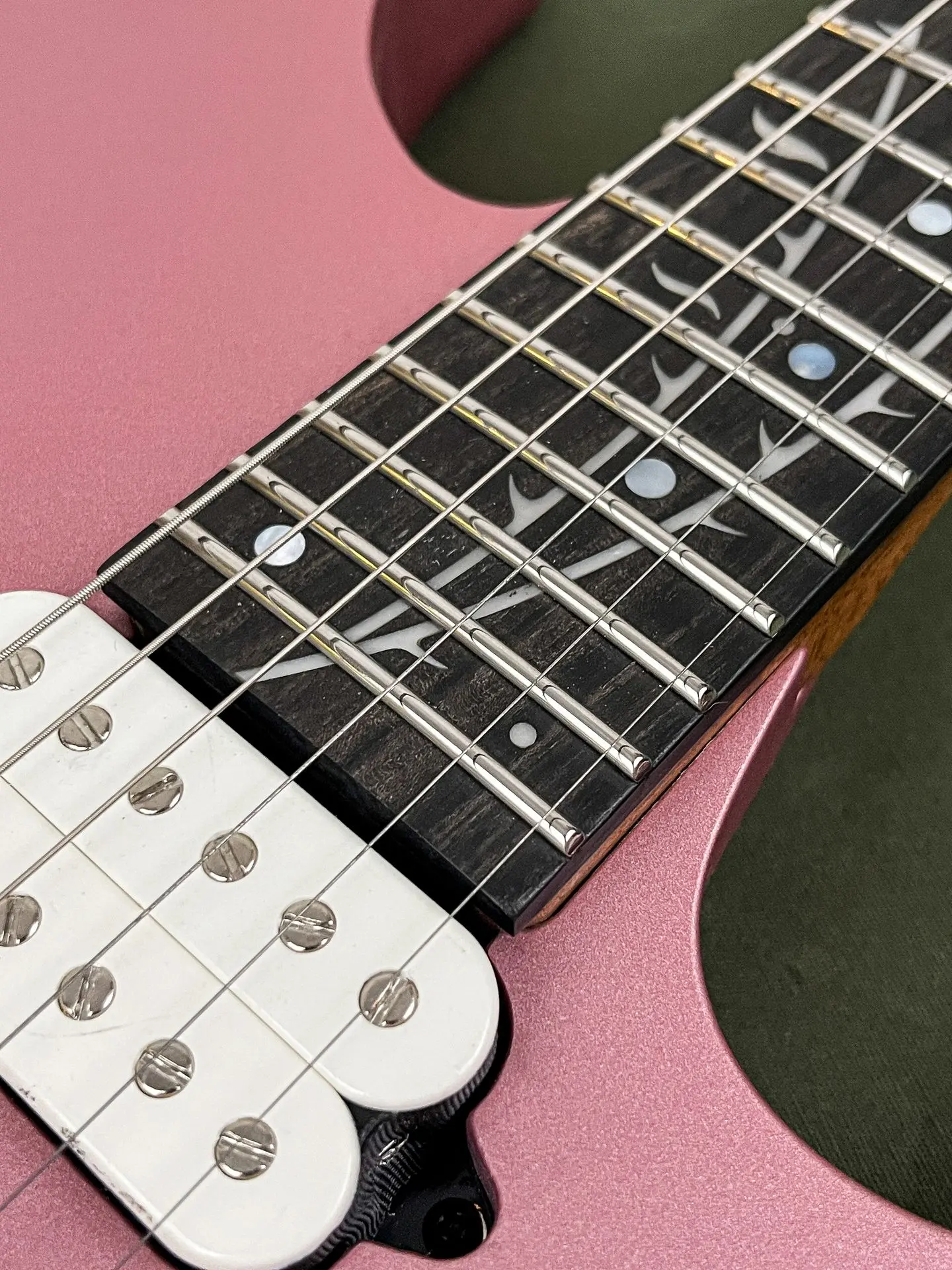 https://www.thestring.nl/web/image/product.image/1768/image_1920/