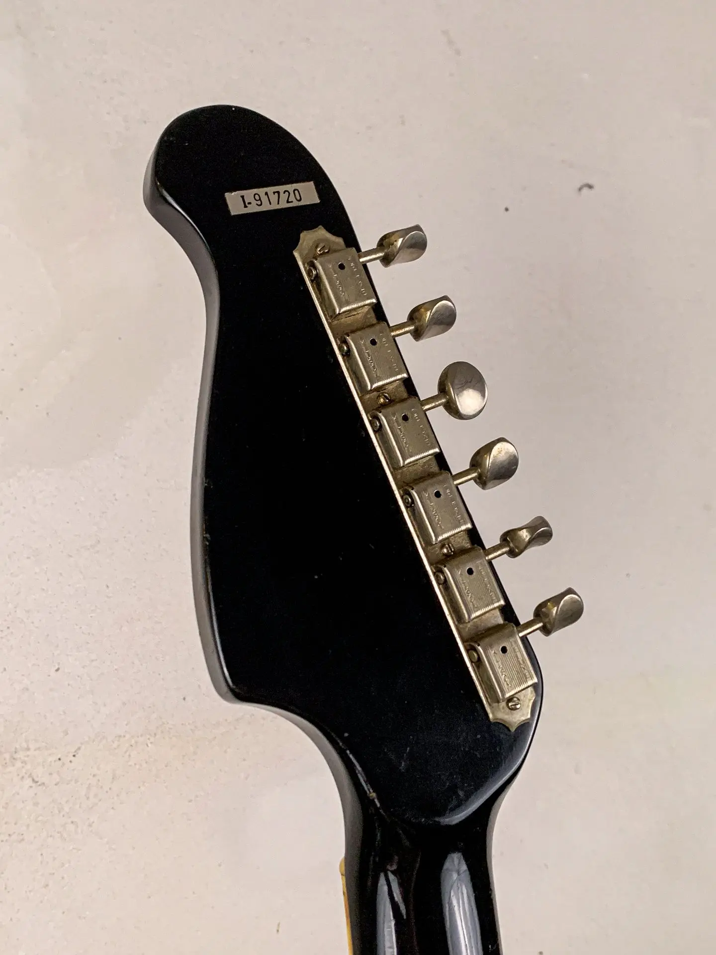 https://www.thestring.nl/web/image/product.image/1796/image_1920/