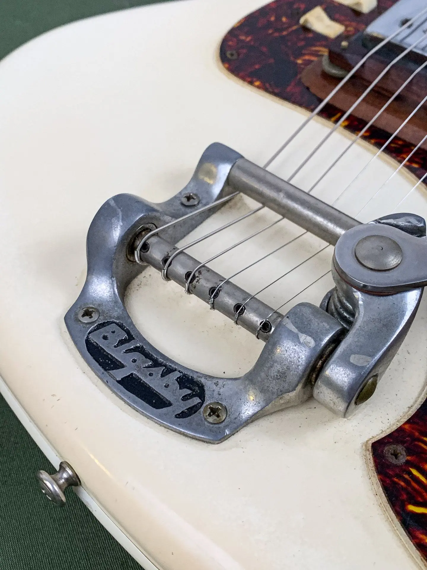 https://www.thestring.nl/web/image/product.image/1801/image_1920/