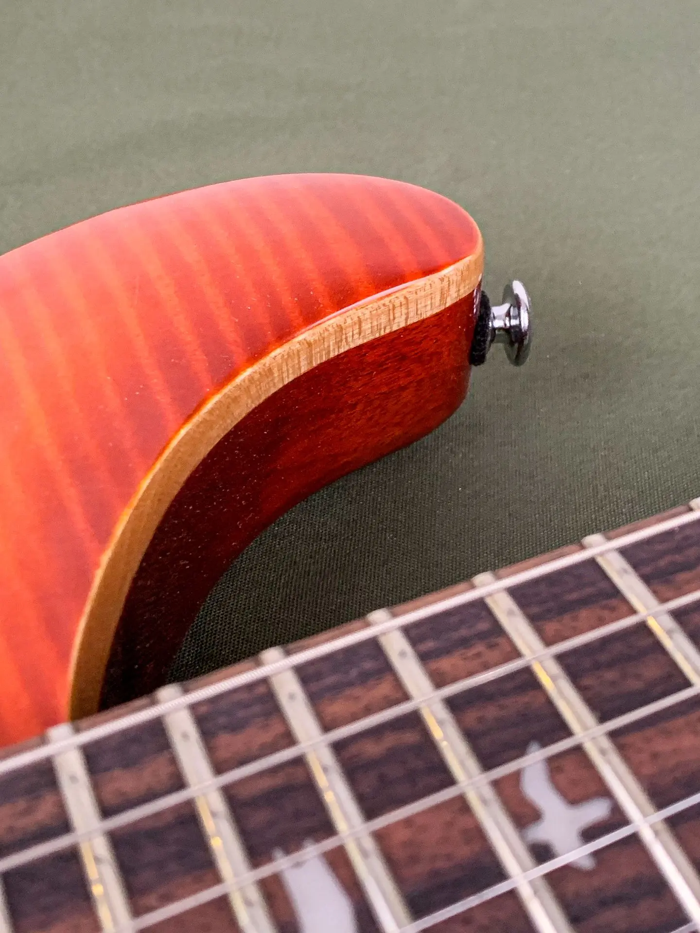 https://www.thestring.nl/web/image/product.image/1842/image_1920/