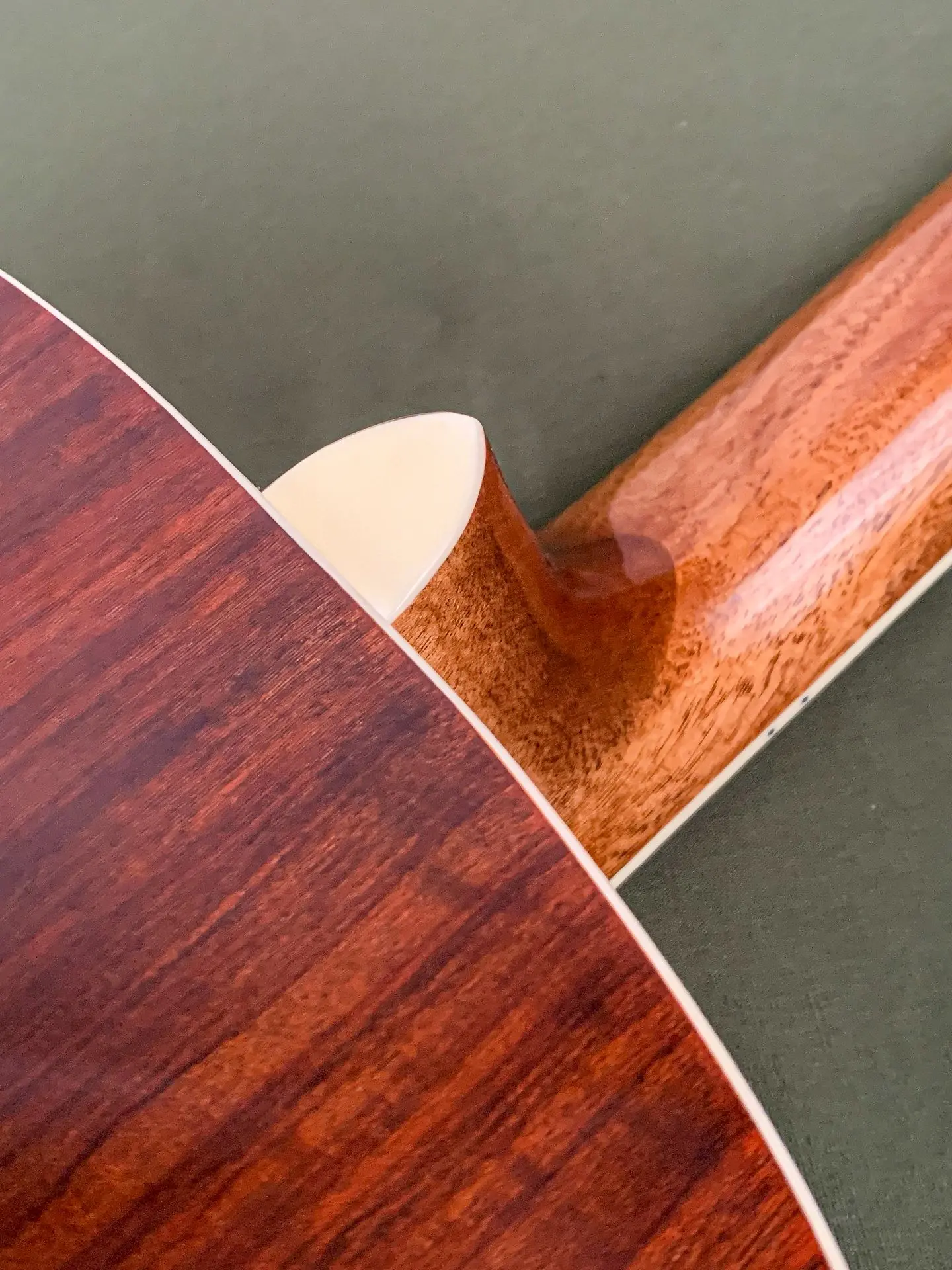 https://www.thestring.nl/web/image/product.image/1876/image_1920/