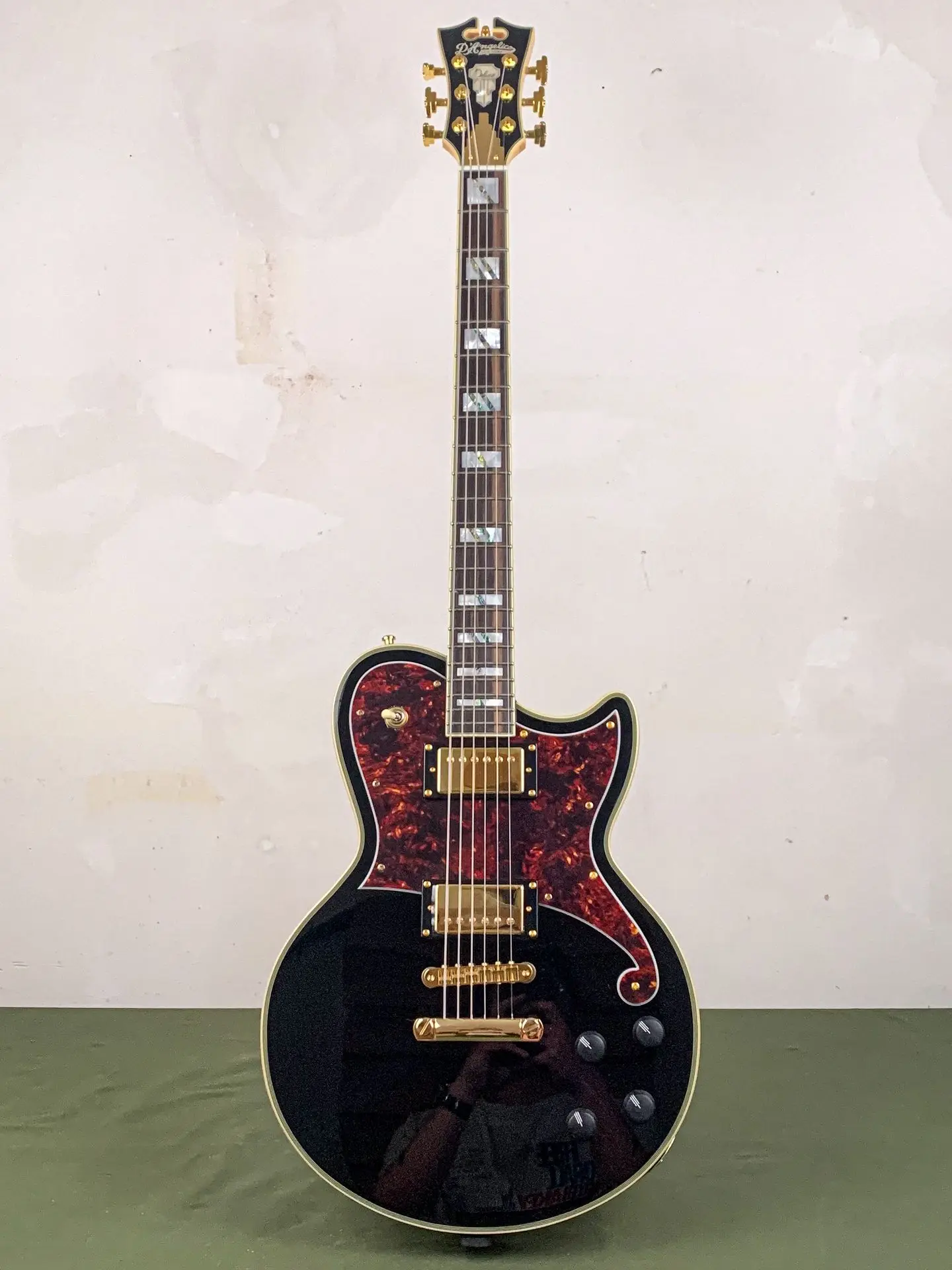 https://www.thestring.nl/web/image/product.image/1926/image_1920/