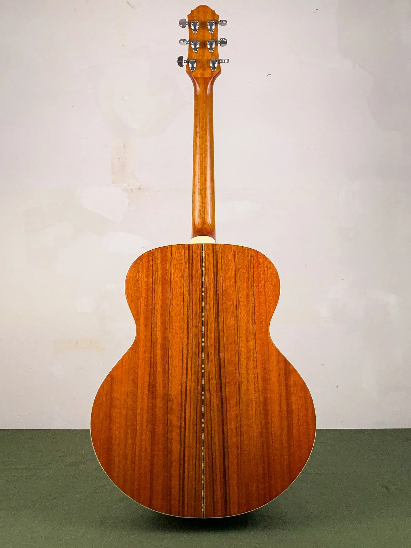 https://www.thestring.nl/web/image/product.image/1970/image_1920/