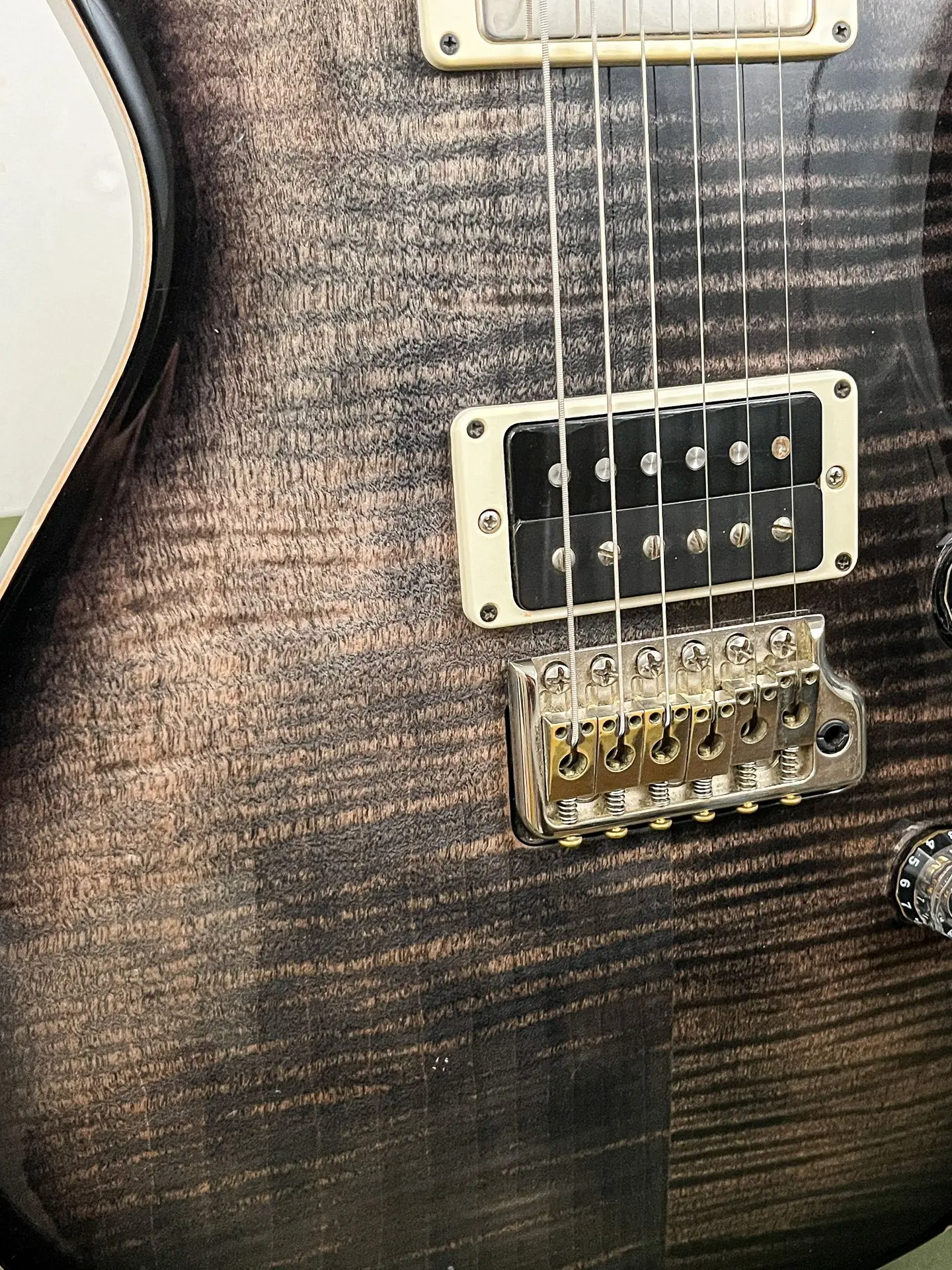 https://www.thestring.nl/web/image/product.image/2061/image_1920/