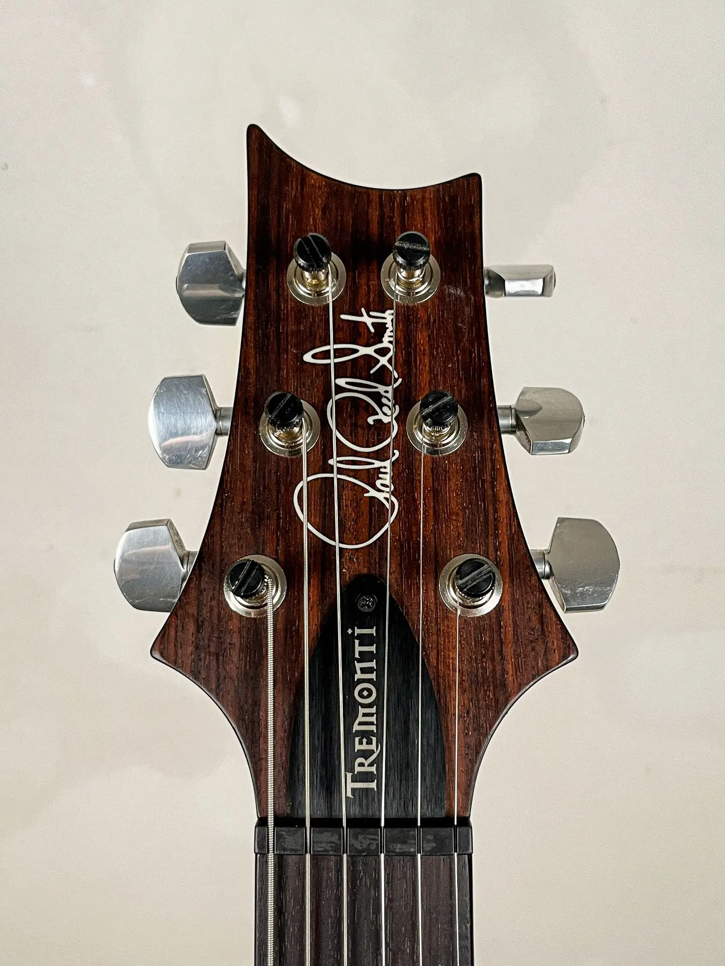 https://www.thestring.nl/web/image/product.image/2064/image_1920/