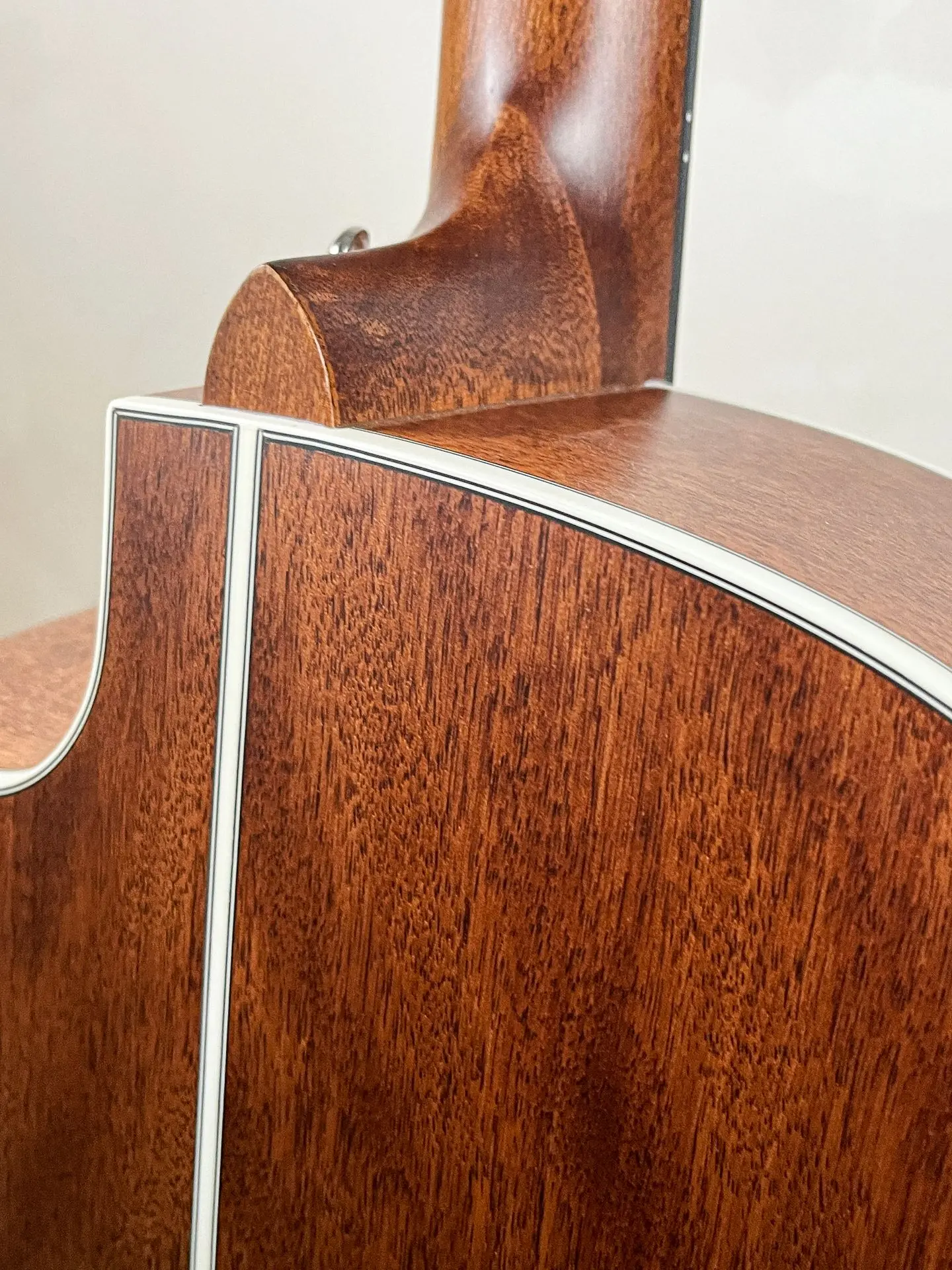 https://www.thestring.nl/web/image/product.image/2073/image_1920/