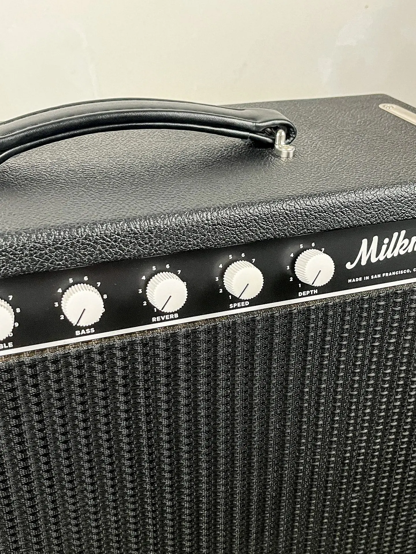 https://www.thestring.nl/web/image/product.image/2092/image_1920/