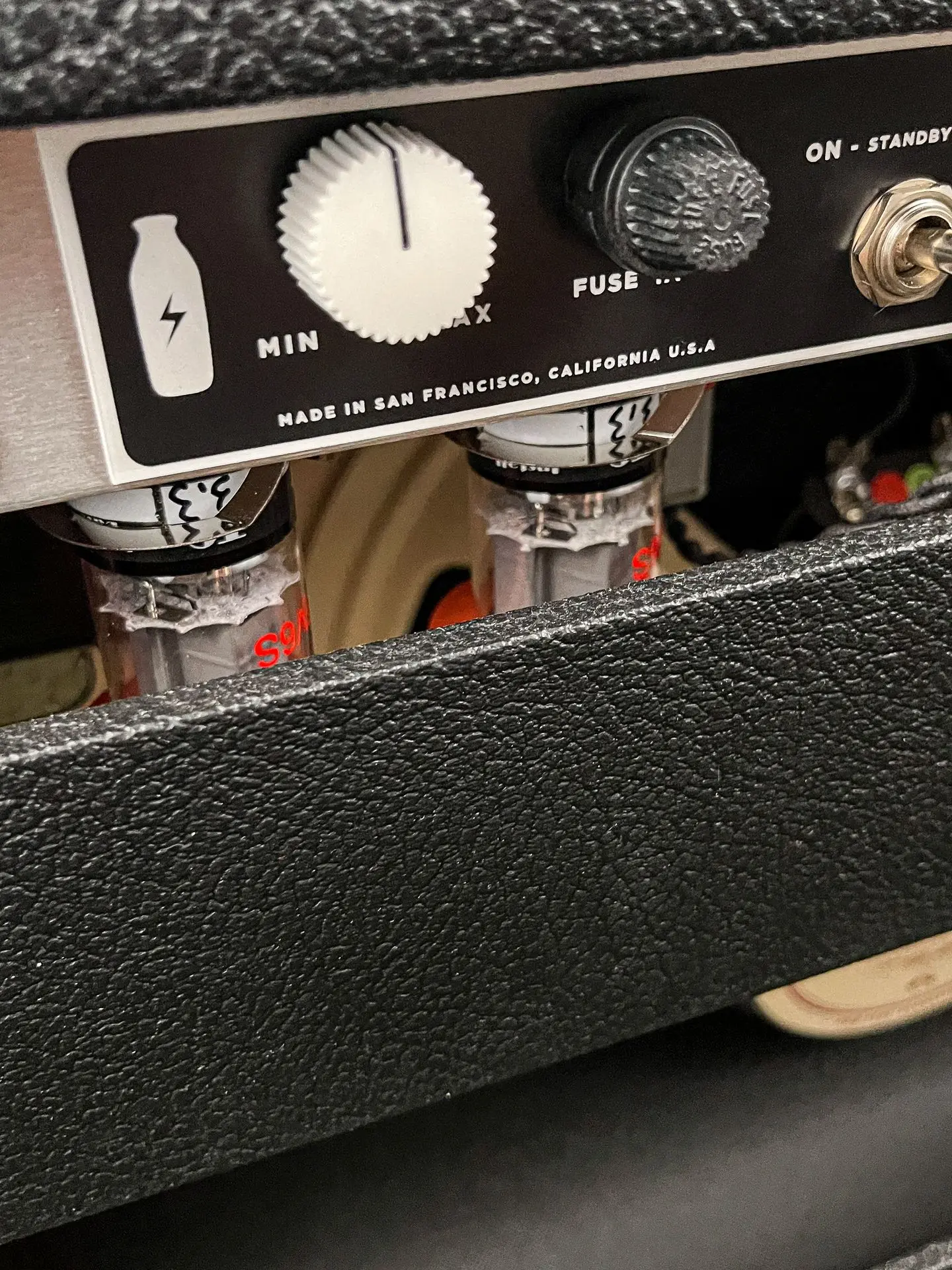 https://www.thestring.nl/web/image/product.image/2095/image_1920/