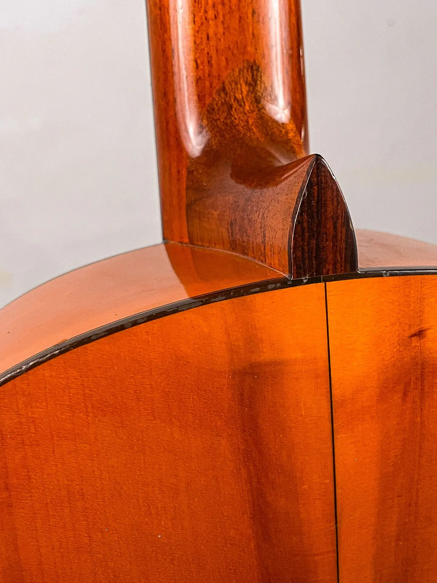 https://www.thestring.nl/web/image/product.image/2108/image_1920/