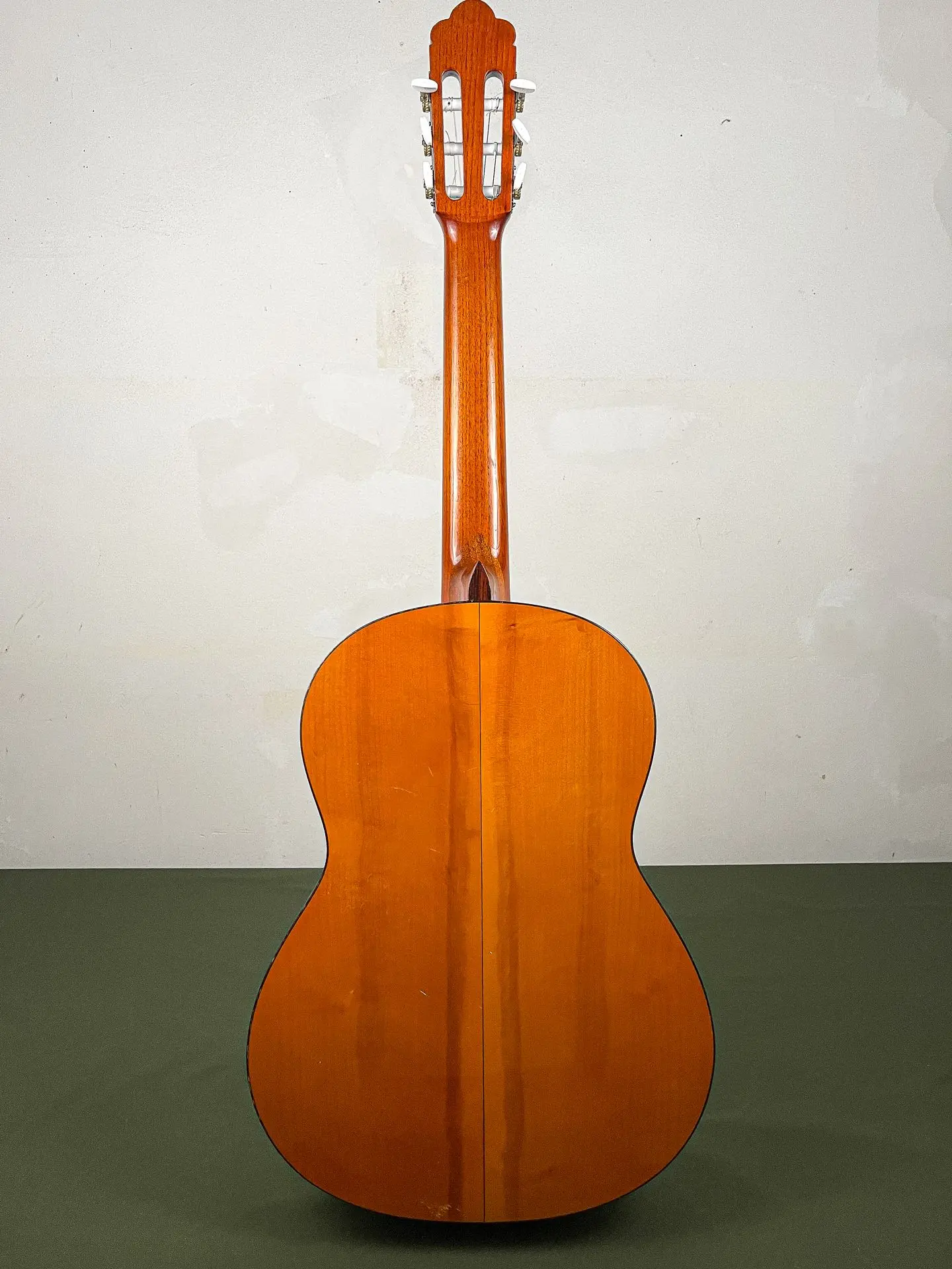 https://www.thestring.nl/web/image/product.image/2110/image_1920/