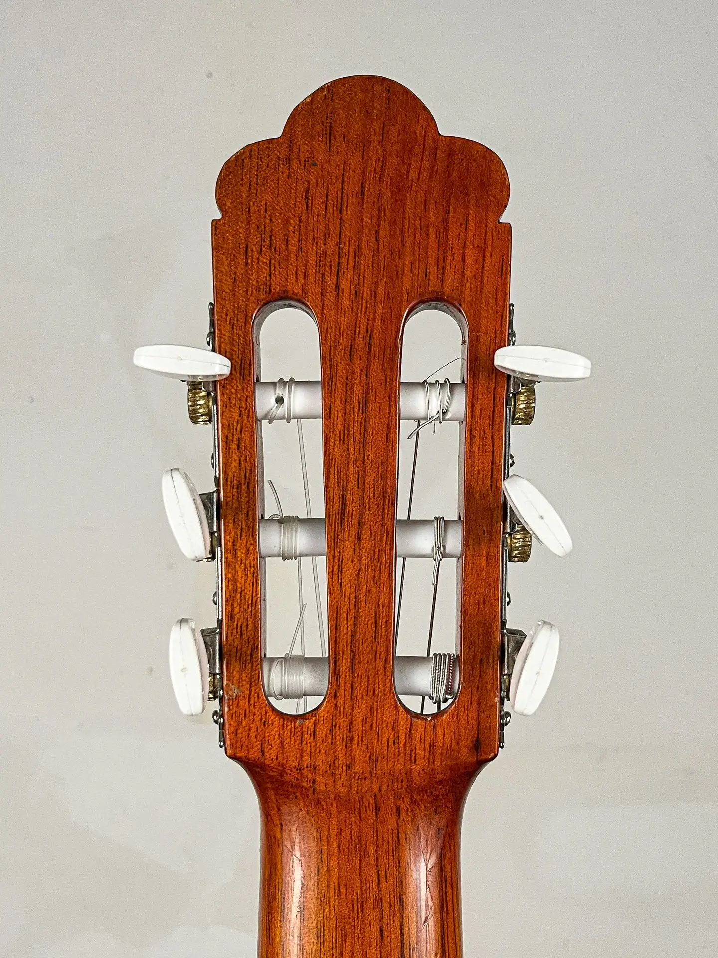 https://www.thestring.nl/web/image/product.image/2113/image_1920/