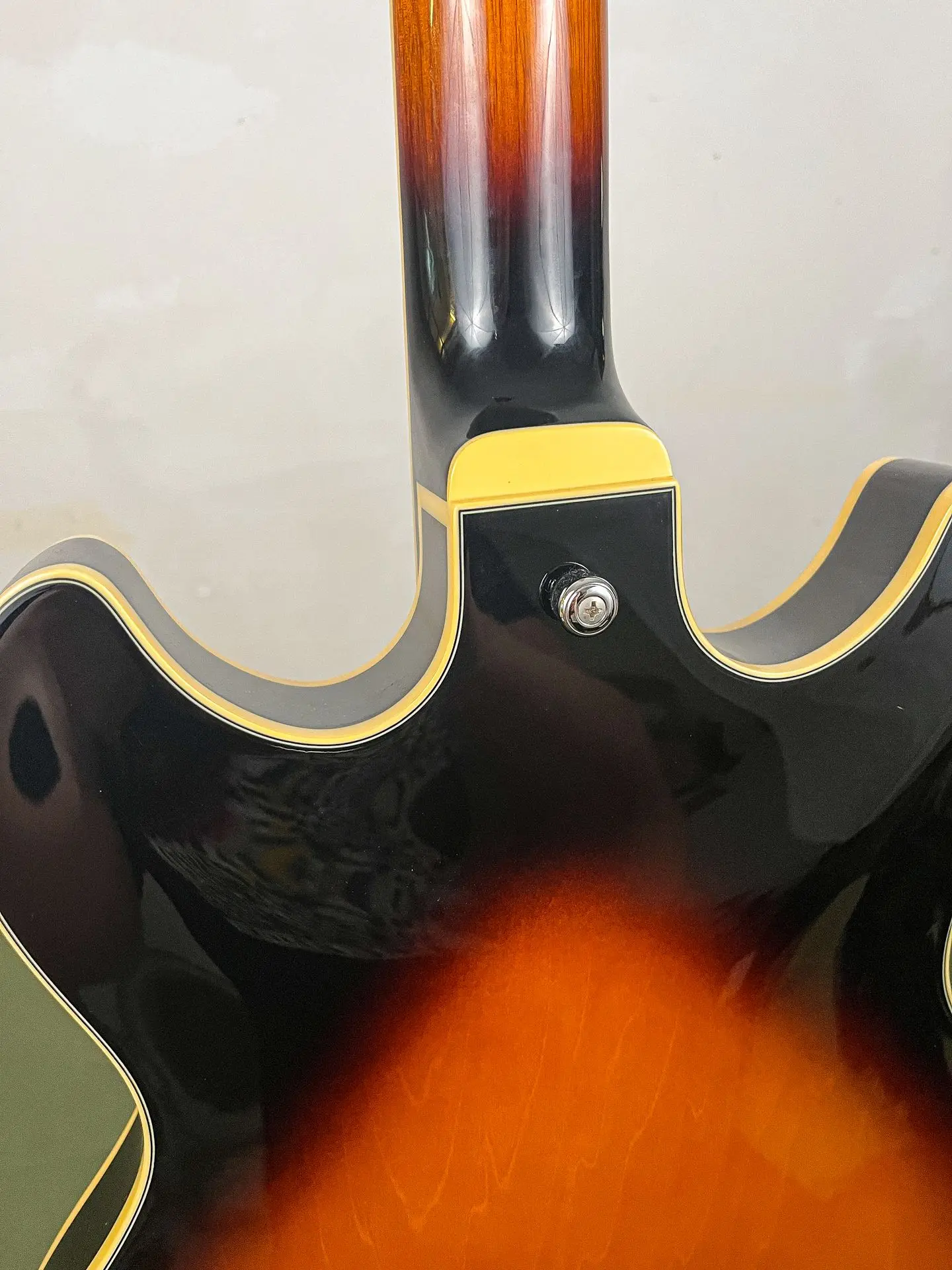 https://www.thestring.nl/web/image/product.image/2158/image_1920/