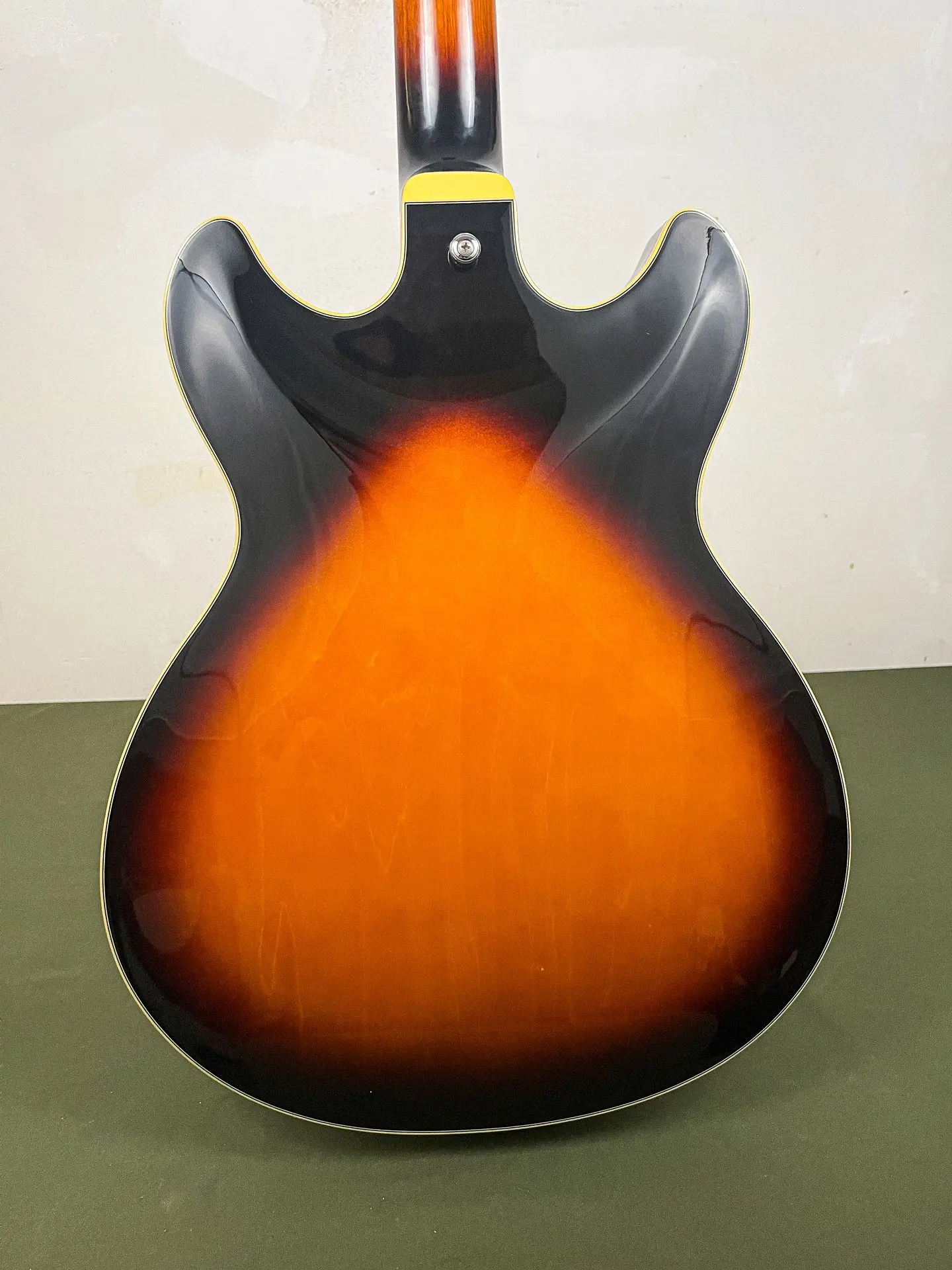 https://www.thestring.nl/web/image/product.image/2159/image_1920/