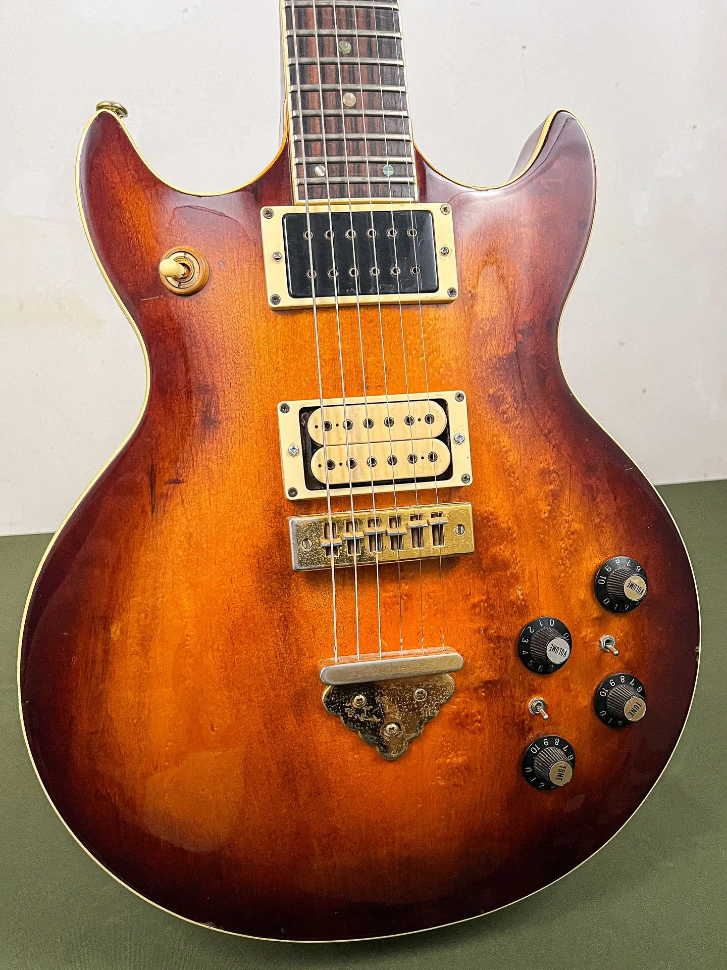 https://www.thestring.nl/web/image/product.image/2170/image_1920/