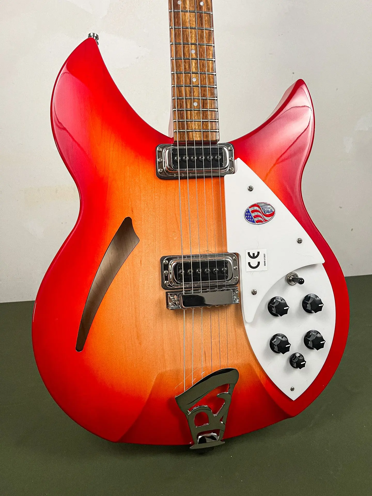 https://www.thestring.nl/web/image/product.image/2191/image_1920/