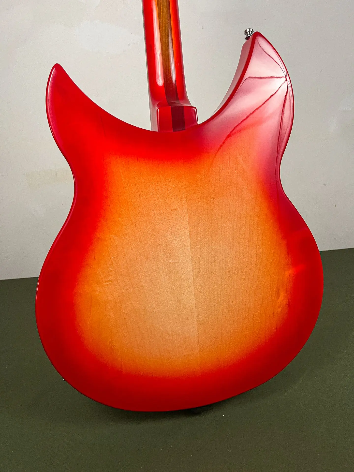 https://www.thestring.nl/web/image/product.image/2192/image_1920/