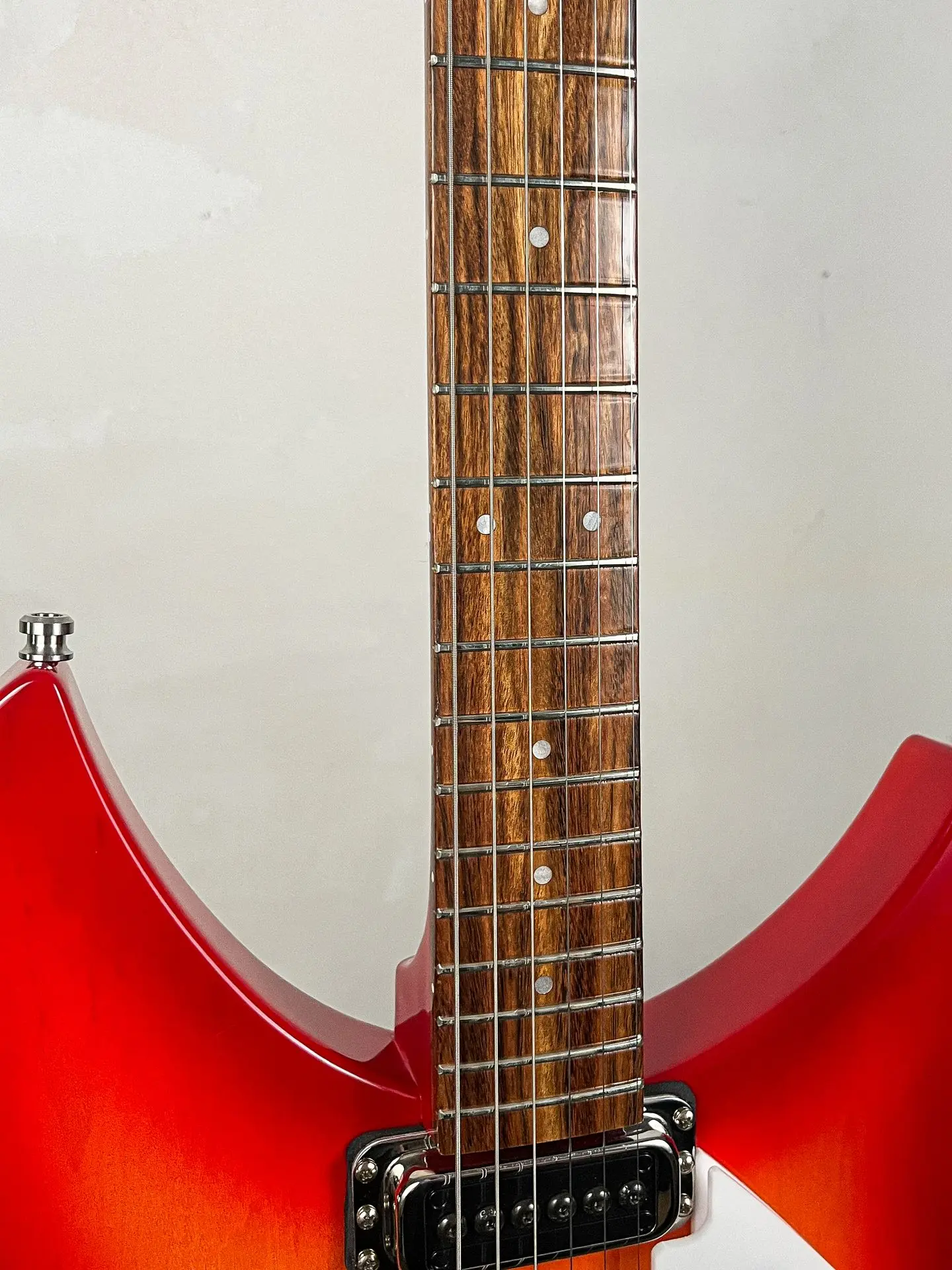 https://www.thestring.nl/web/image/product.image/2199/image_1920/