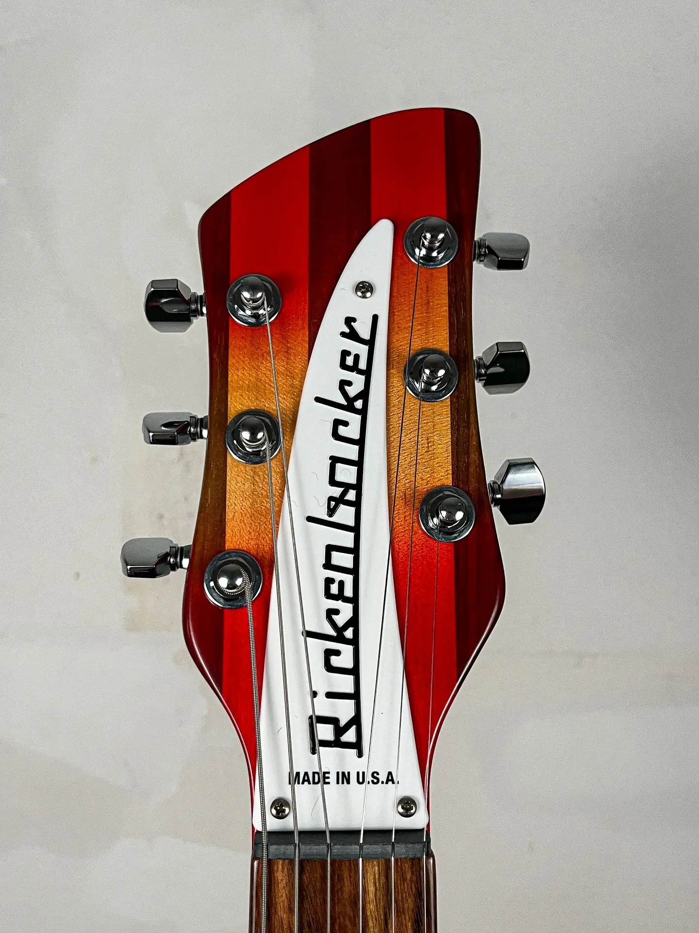 https://www.thestring.nl/web/image/product.image/2201/image_1920/