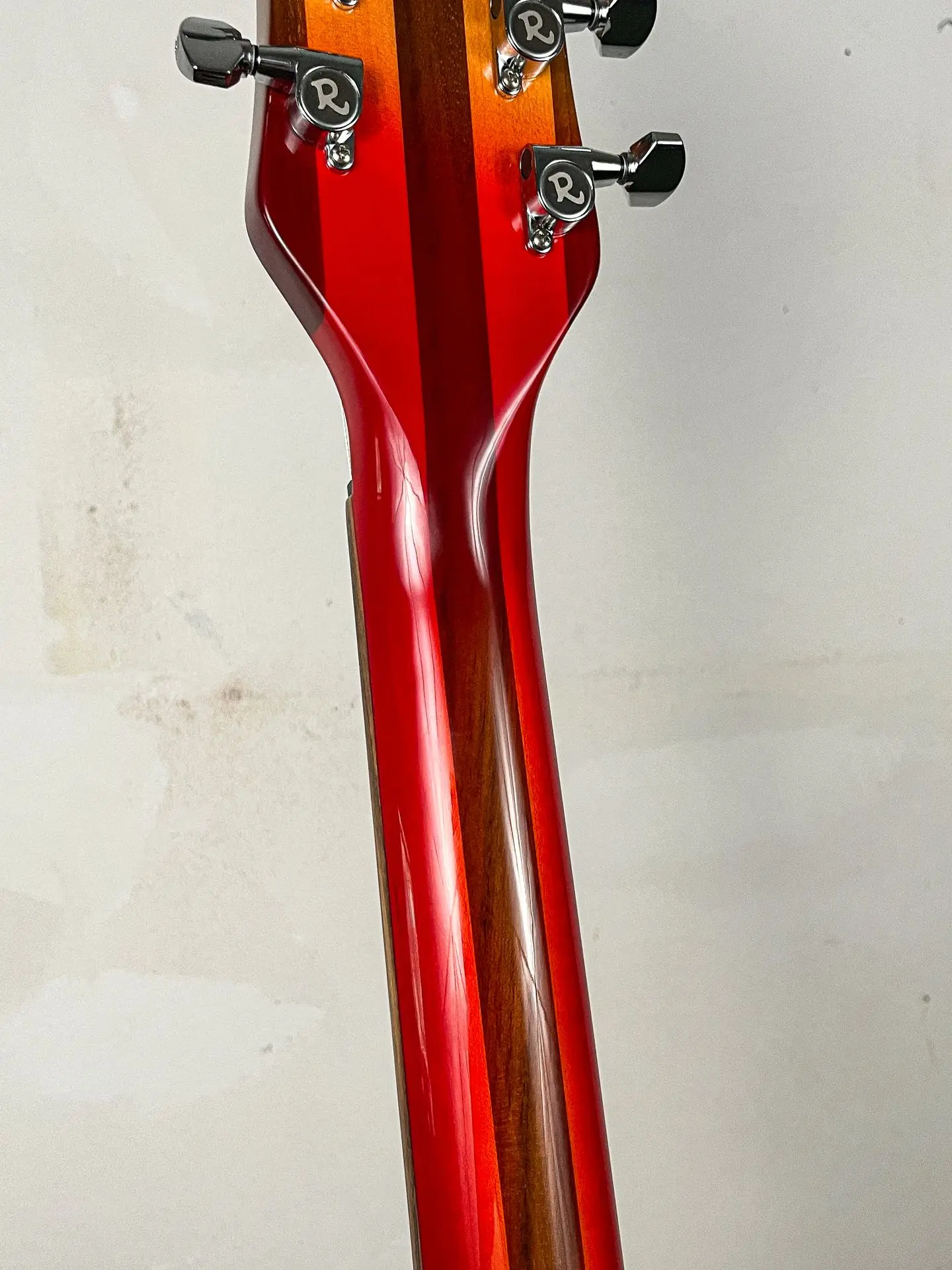 https://www.thestring.nl/web/image/product.image/2202/image_1920/