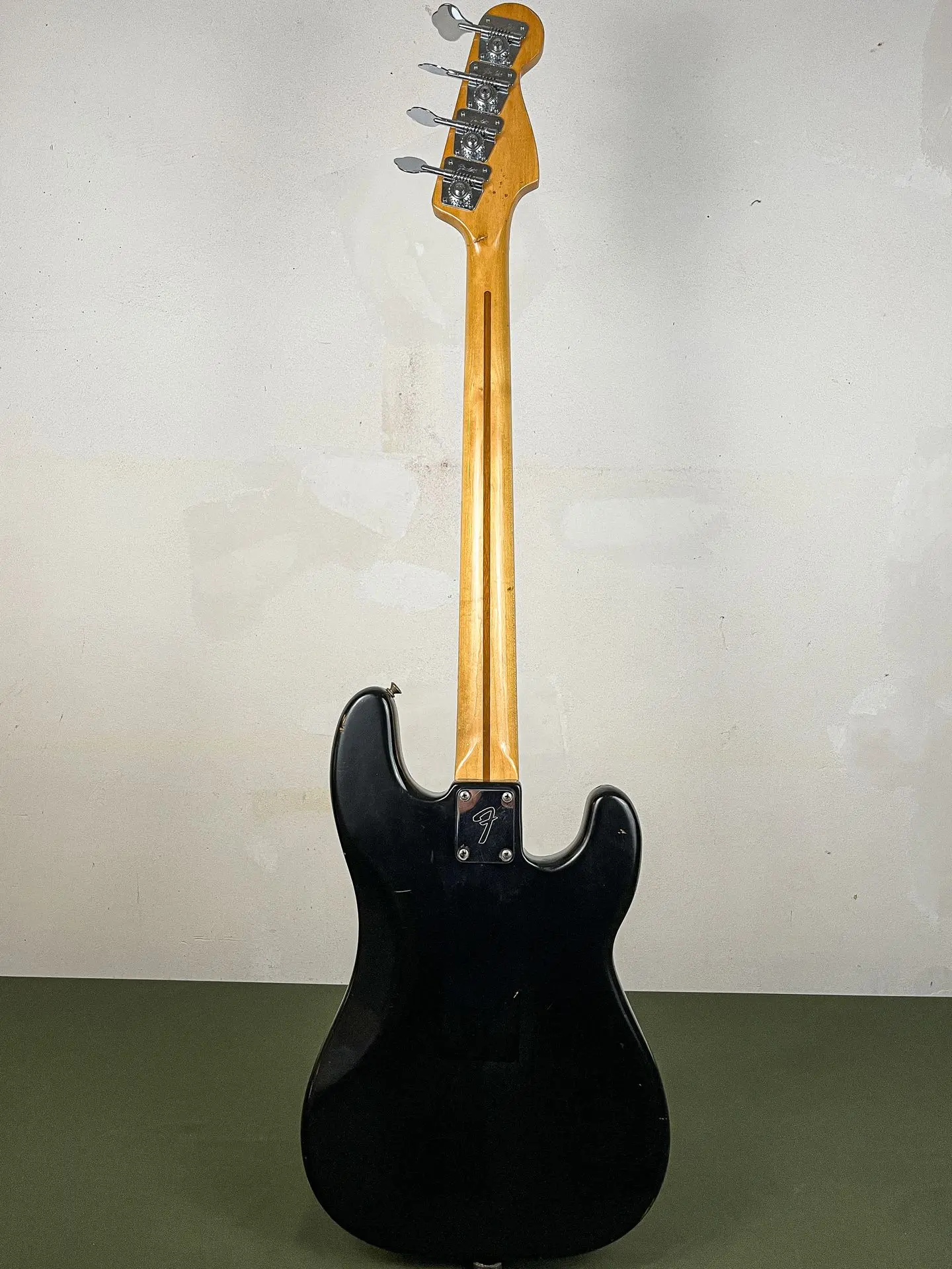 https://www.thestring.nl/web/image/product.image/2226/image_1920/