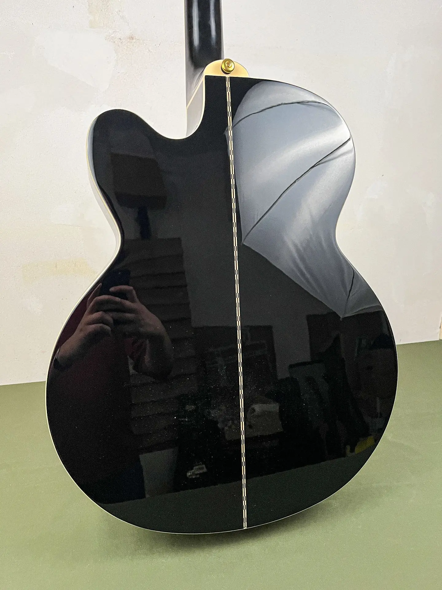 https://www.thestring.nl/web/image/product.image/2239/image_1920/